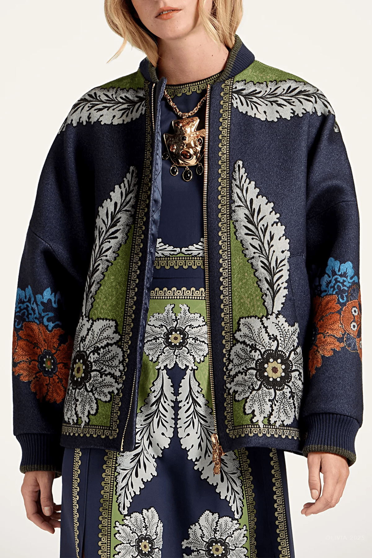 Brooklyn Bomber in Bounty Placée Navy - shop - olivia.com