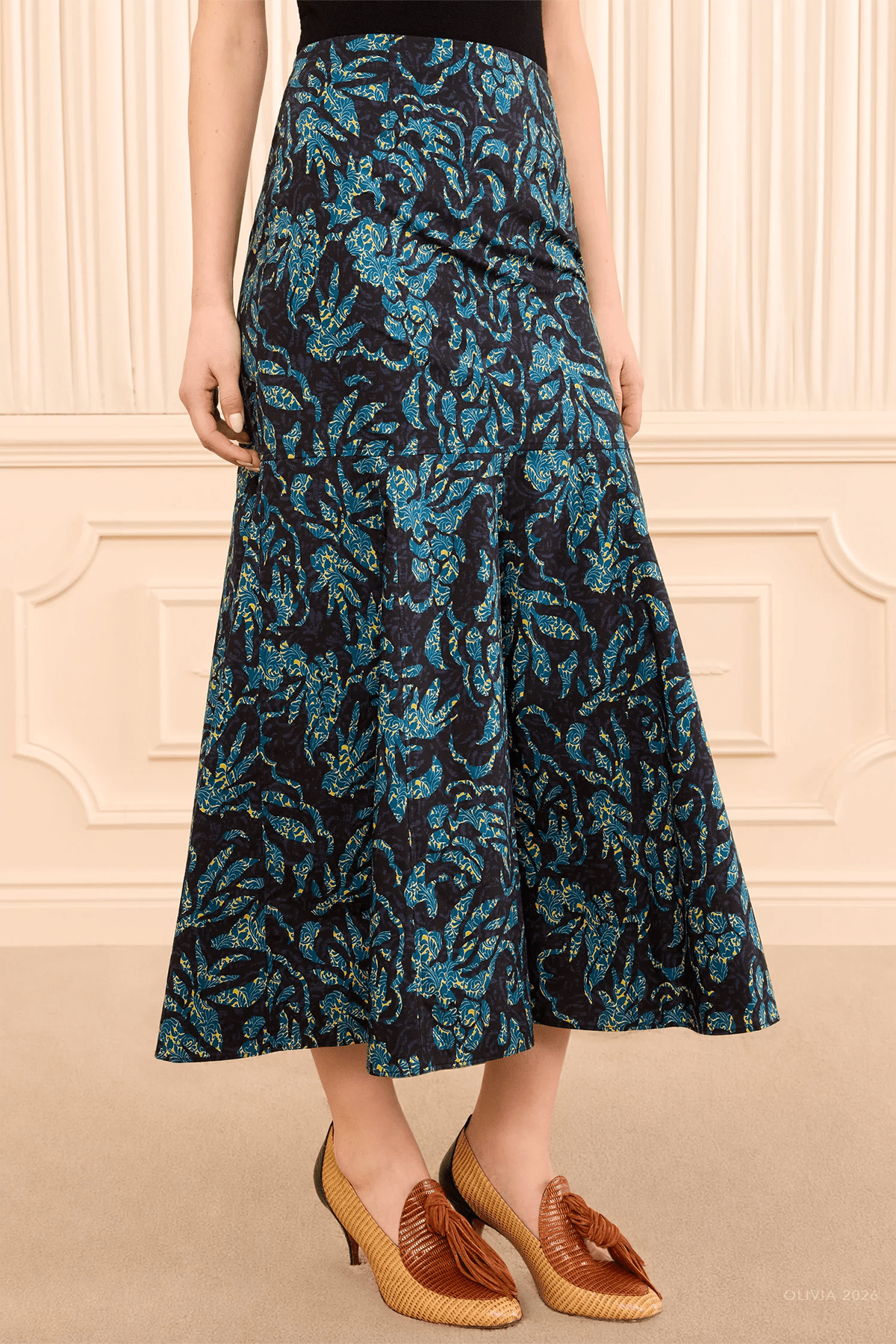 Clarisse Trumpet Midi Skirt in Midnight - shop-olivia.com