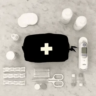 First Aid Organizing Pouch, Black - shop - olivia.com