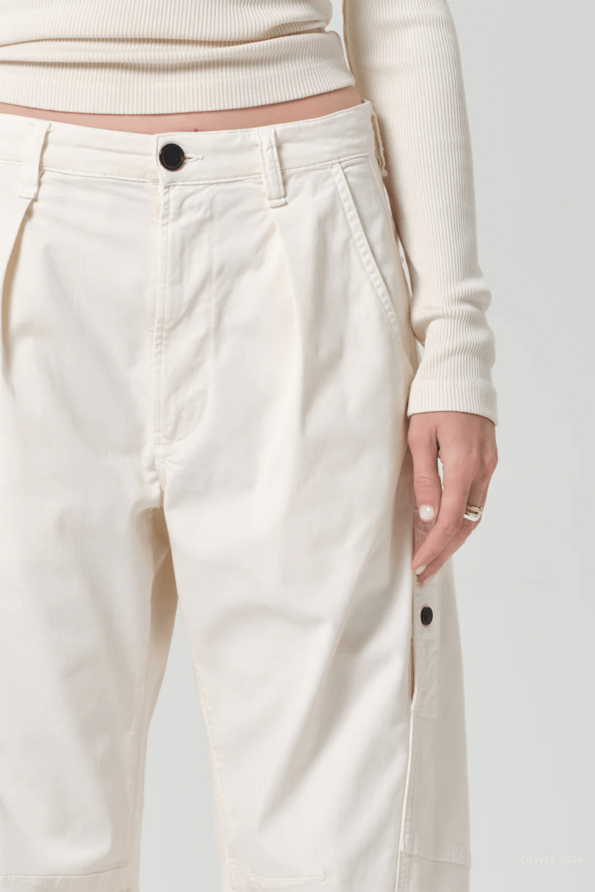 Flight Pant in Plaster - shop - olivia.com