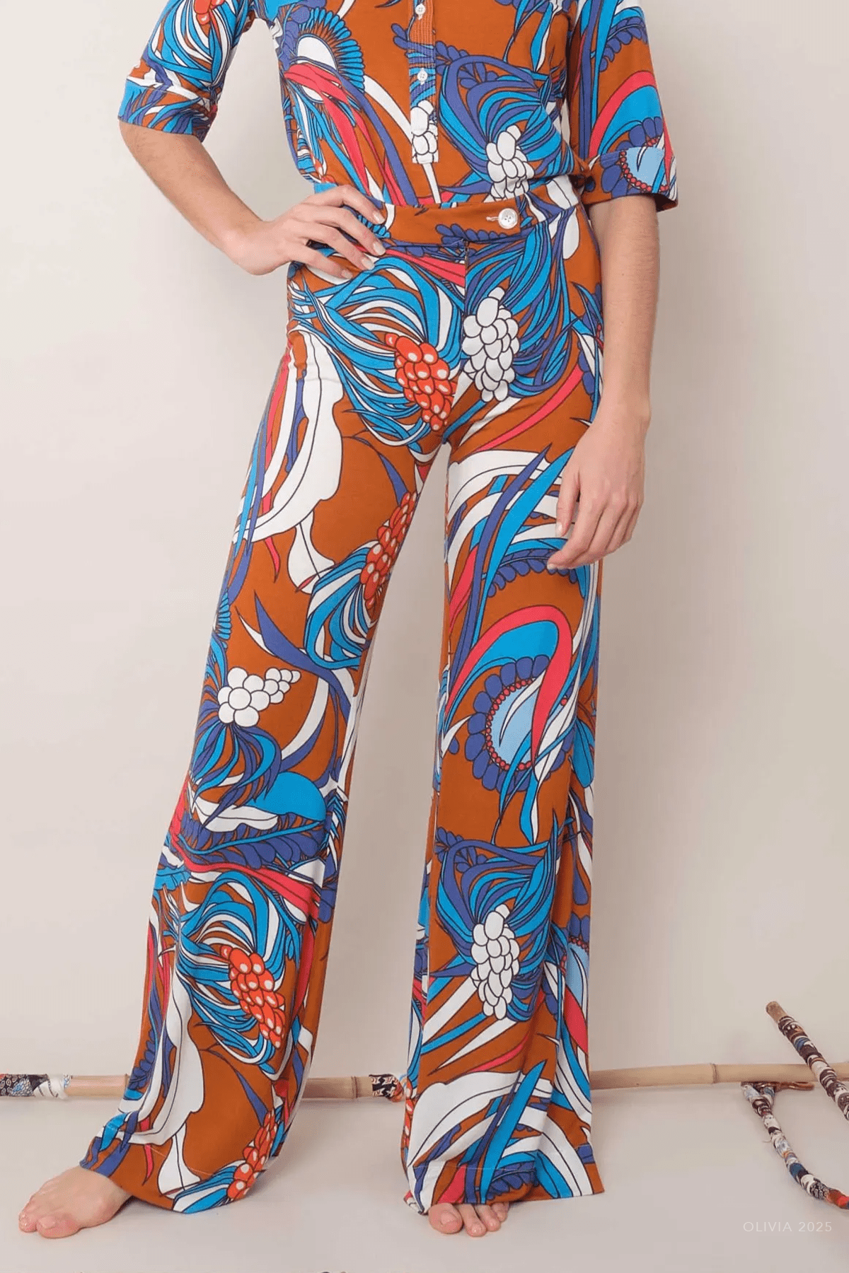 Giudecca Pants in Spice Coral - shop - olivia.com