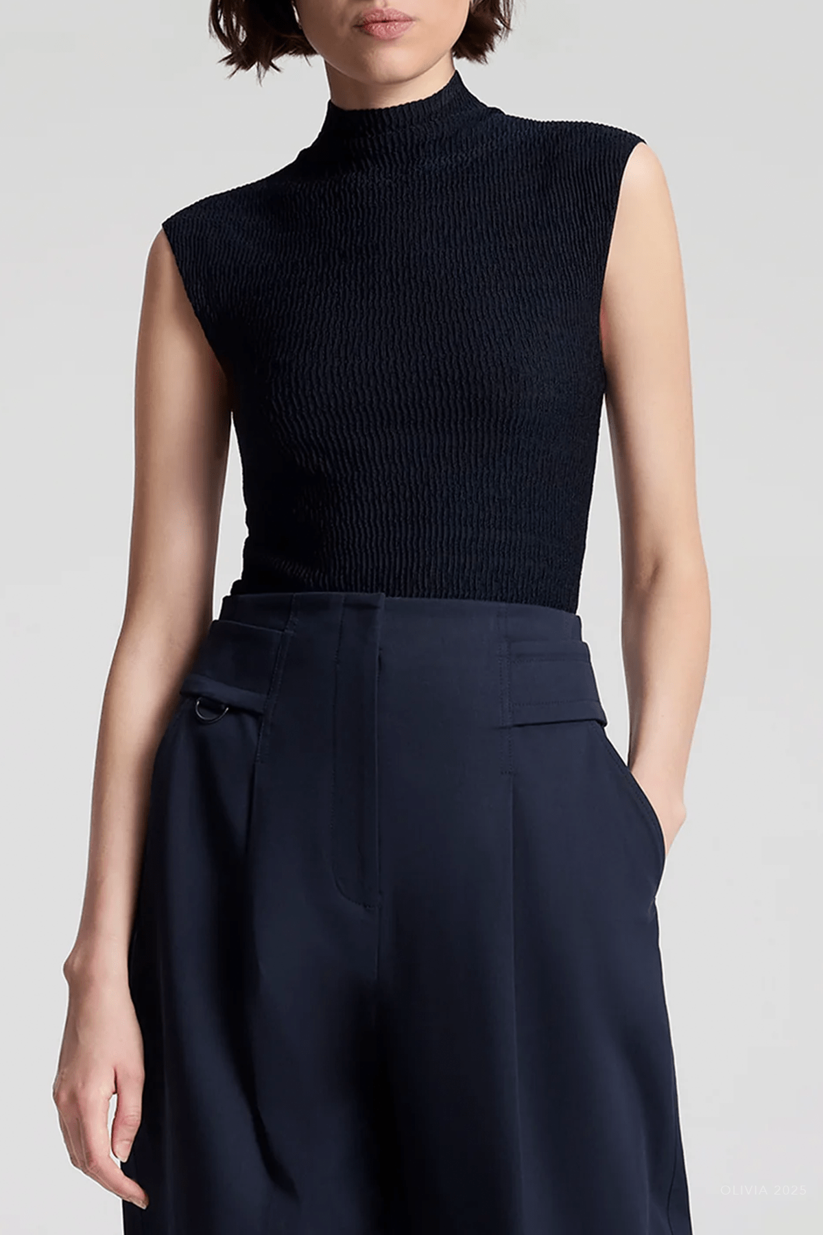 Jada Knit Top in Navy - shop - olivia.com