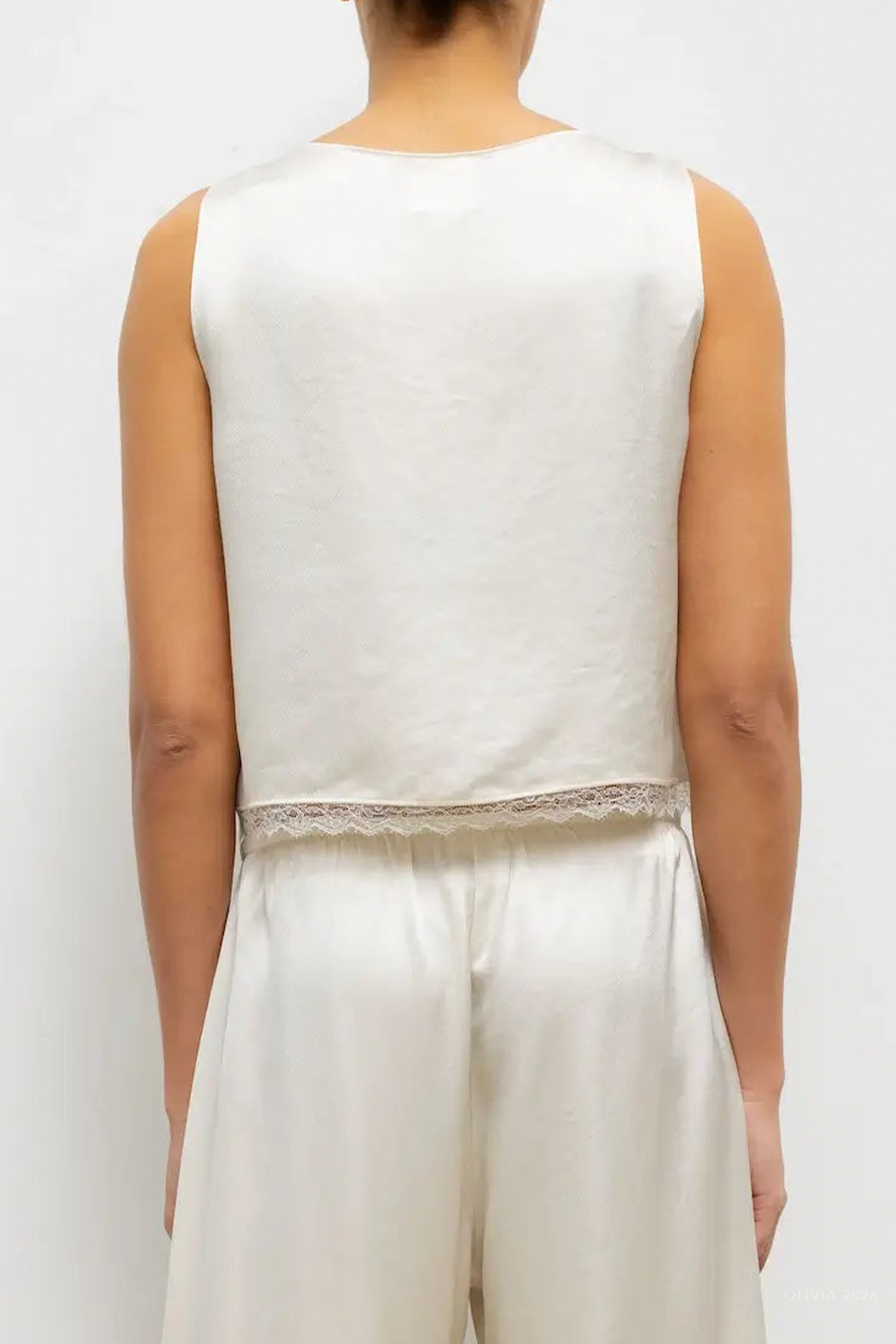 Barb Lace Crop Sleeveless Crew in Creme