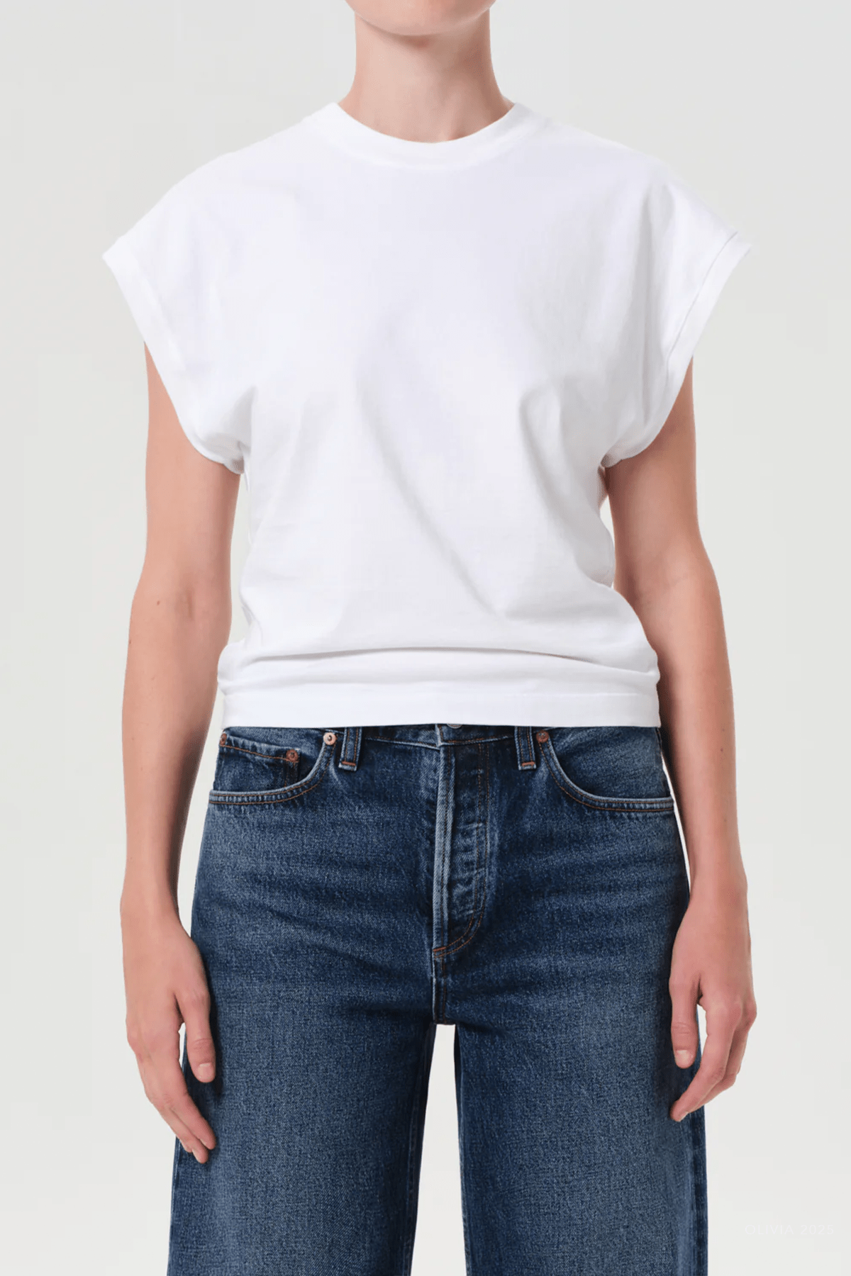Meg Tee in White - shop - olivia.com