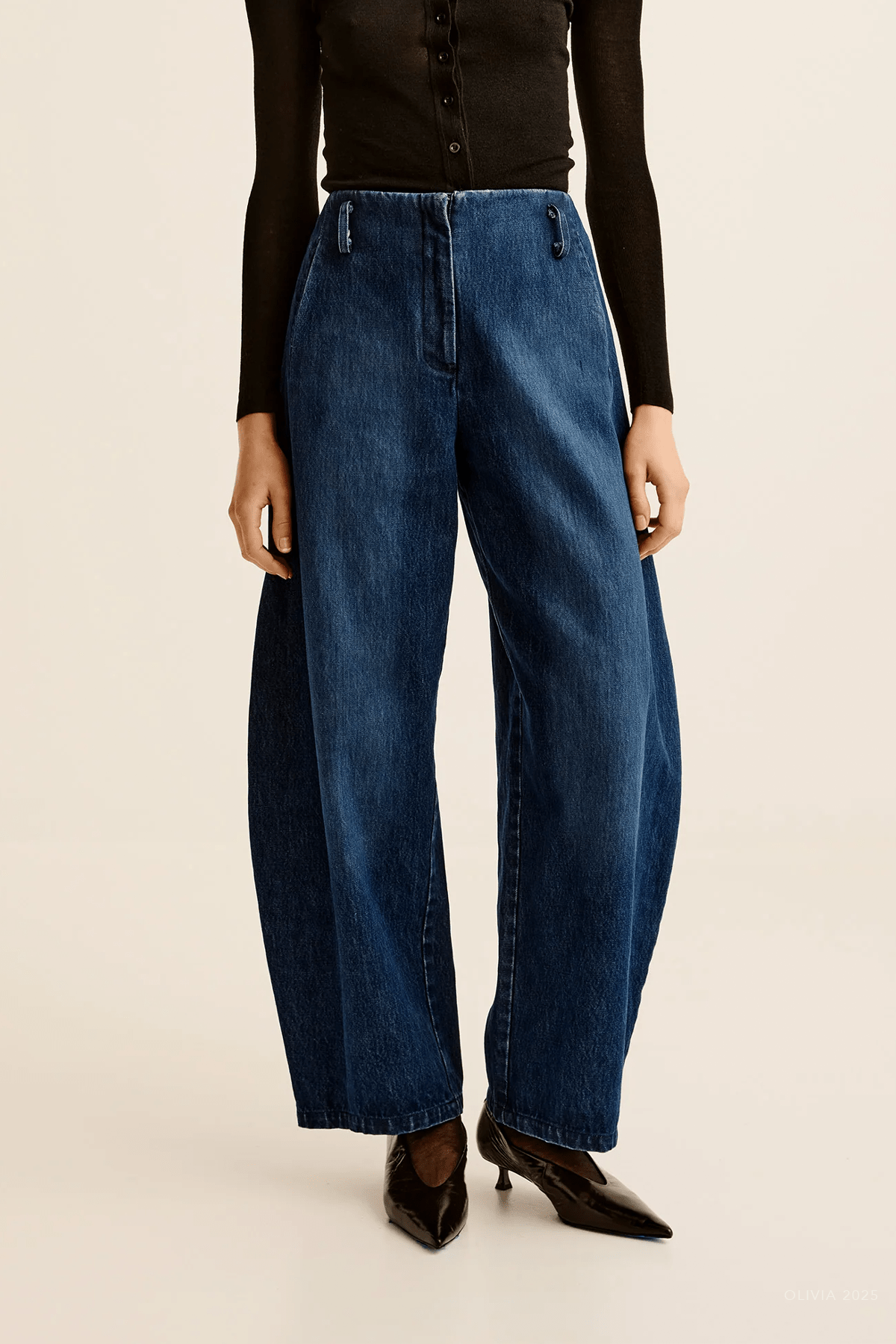 Meki Cocoon Jeans in Washed Indigo - shop - olivia.com