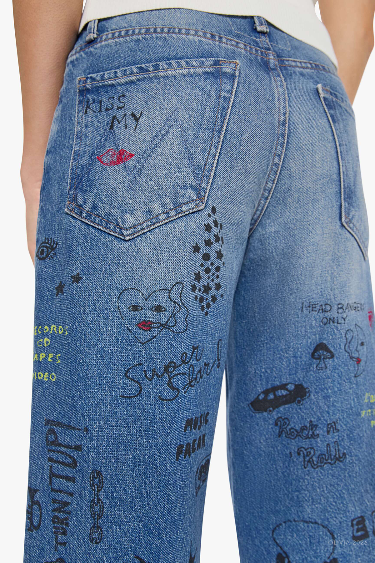 SNACKS! The Smoothie Flood Cuff in Tootsie