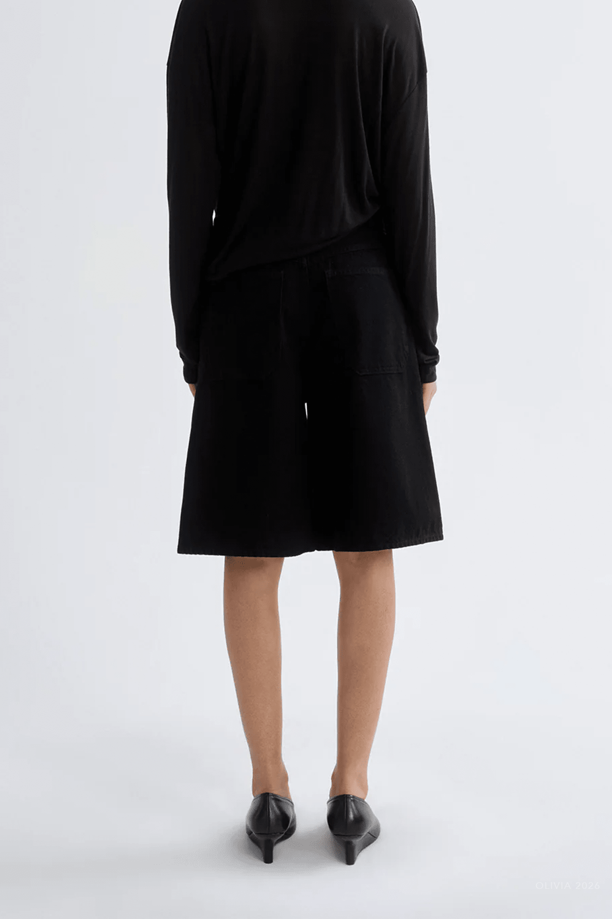 Nolan Short in Cover - shop-olivia.com