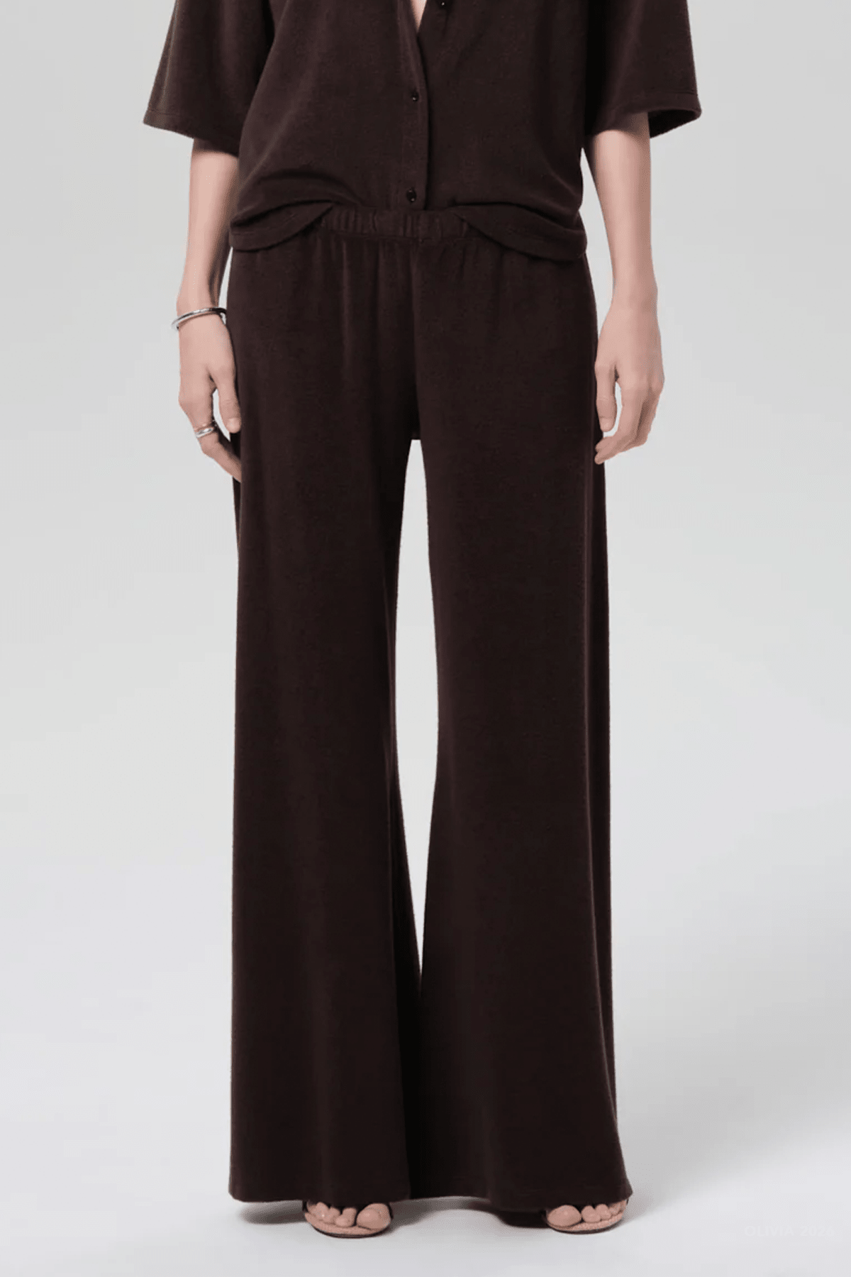 Nora Pull On Pant in Chocolate - shop - olivia.com