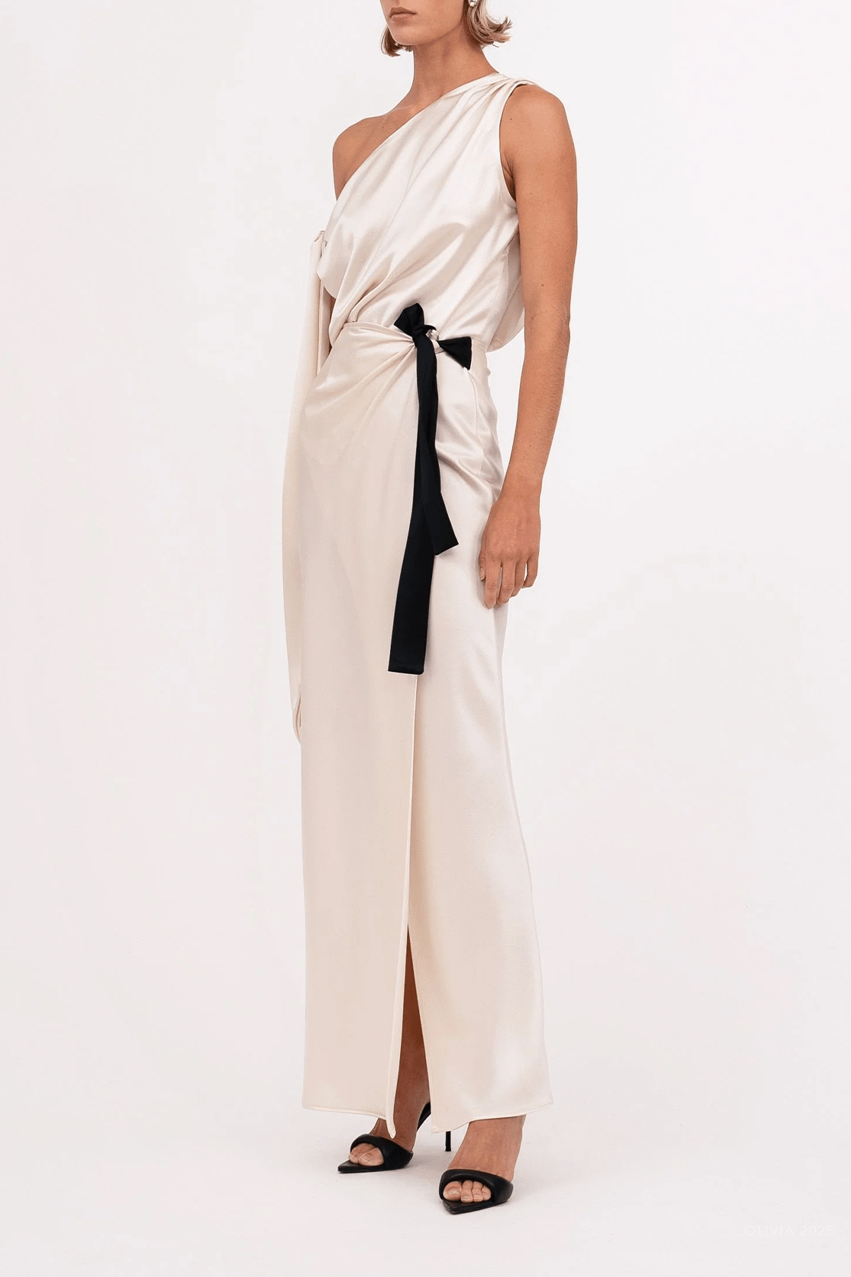 Nora Top in Champagne - shop - olivia.com