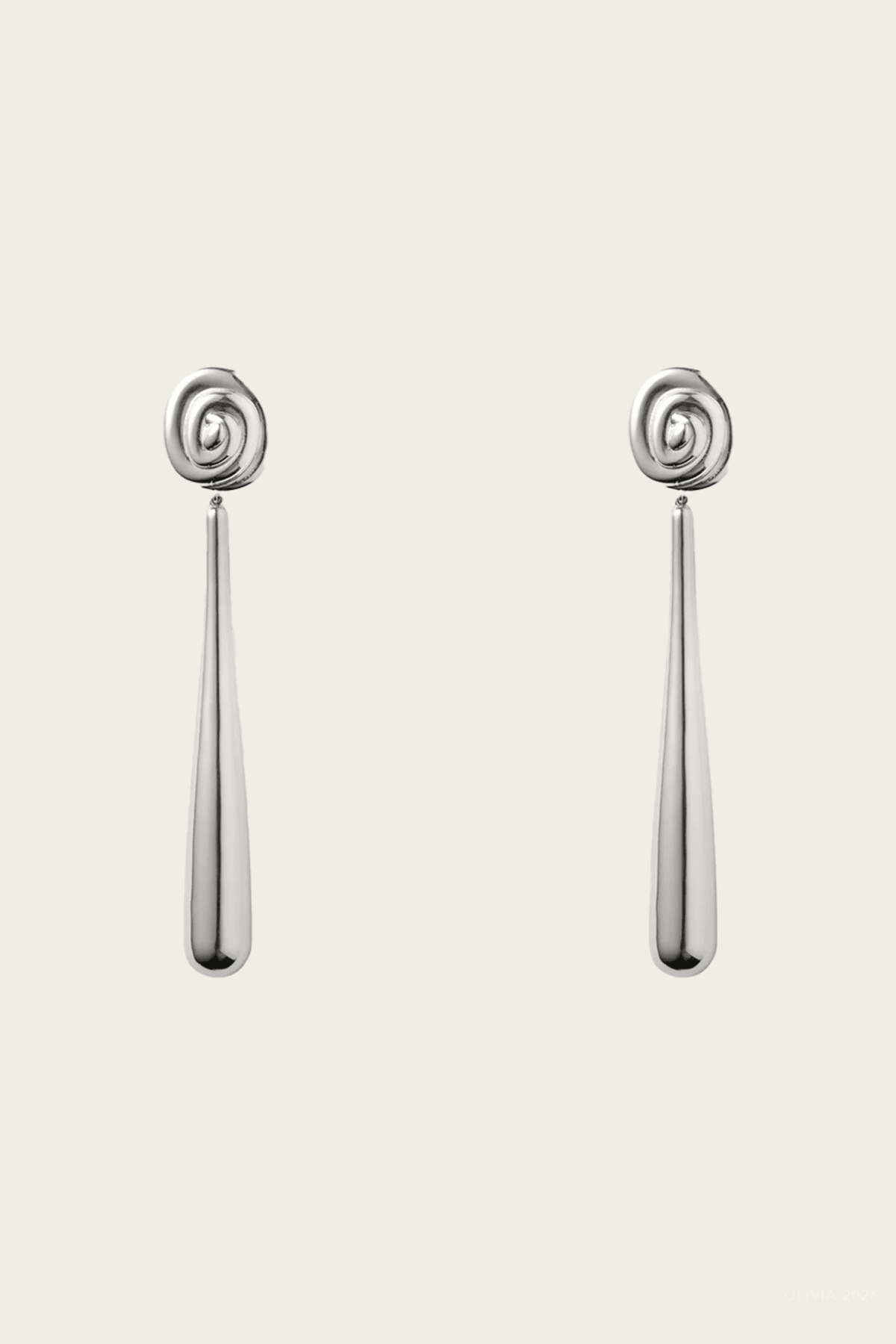 Onda Earrings in Silver - shop-olivia.com