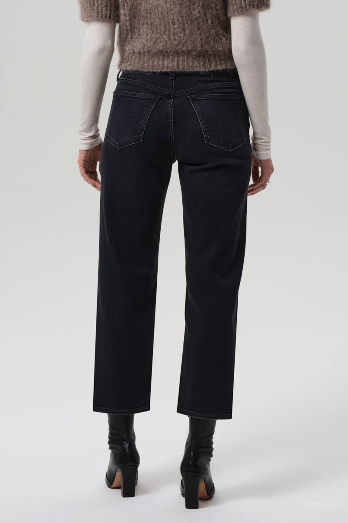 Palma Straight Clean Hem in Medallion - shop - olivia.com