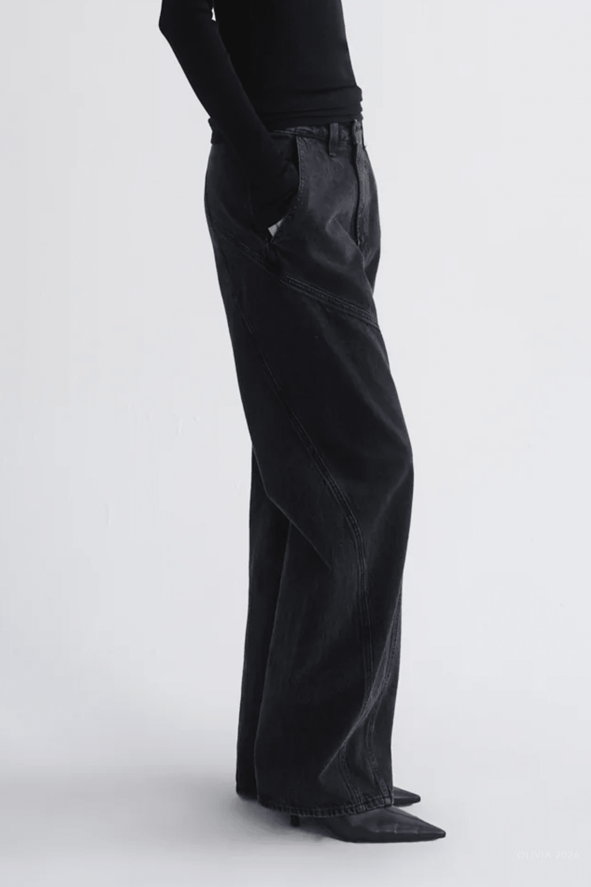 Reena Jean (Weightless) in Vanta - shop-olivia.com