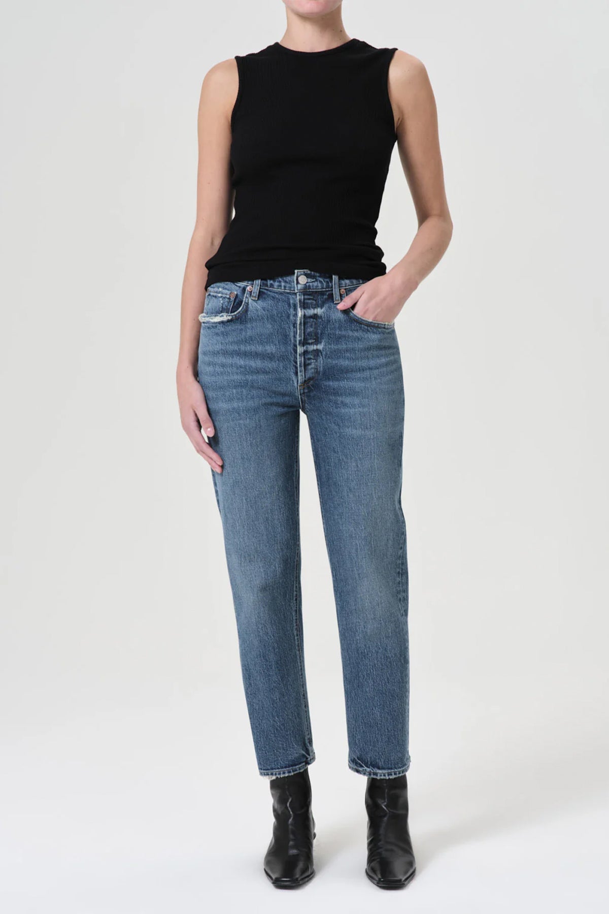 Riley High Rise Straight Crop (Stretch) in Moor - shop - olivia.com