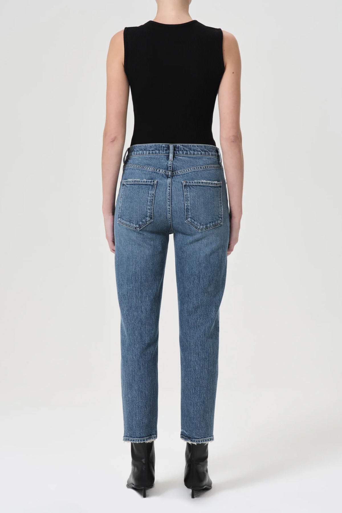 Riley High Rise Straight Crop (Stretch) in Moor - shop - olivia.com