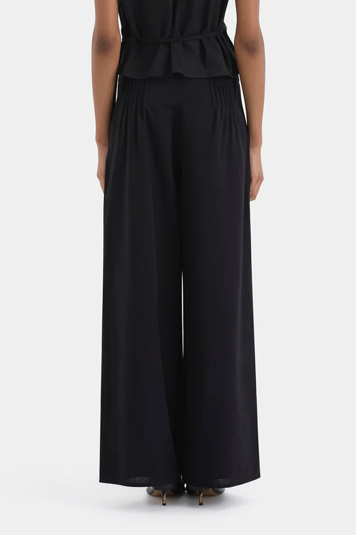 Beatrice Pintuck Pant in Black