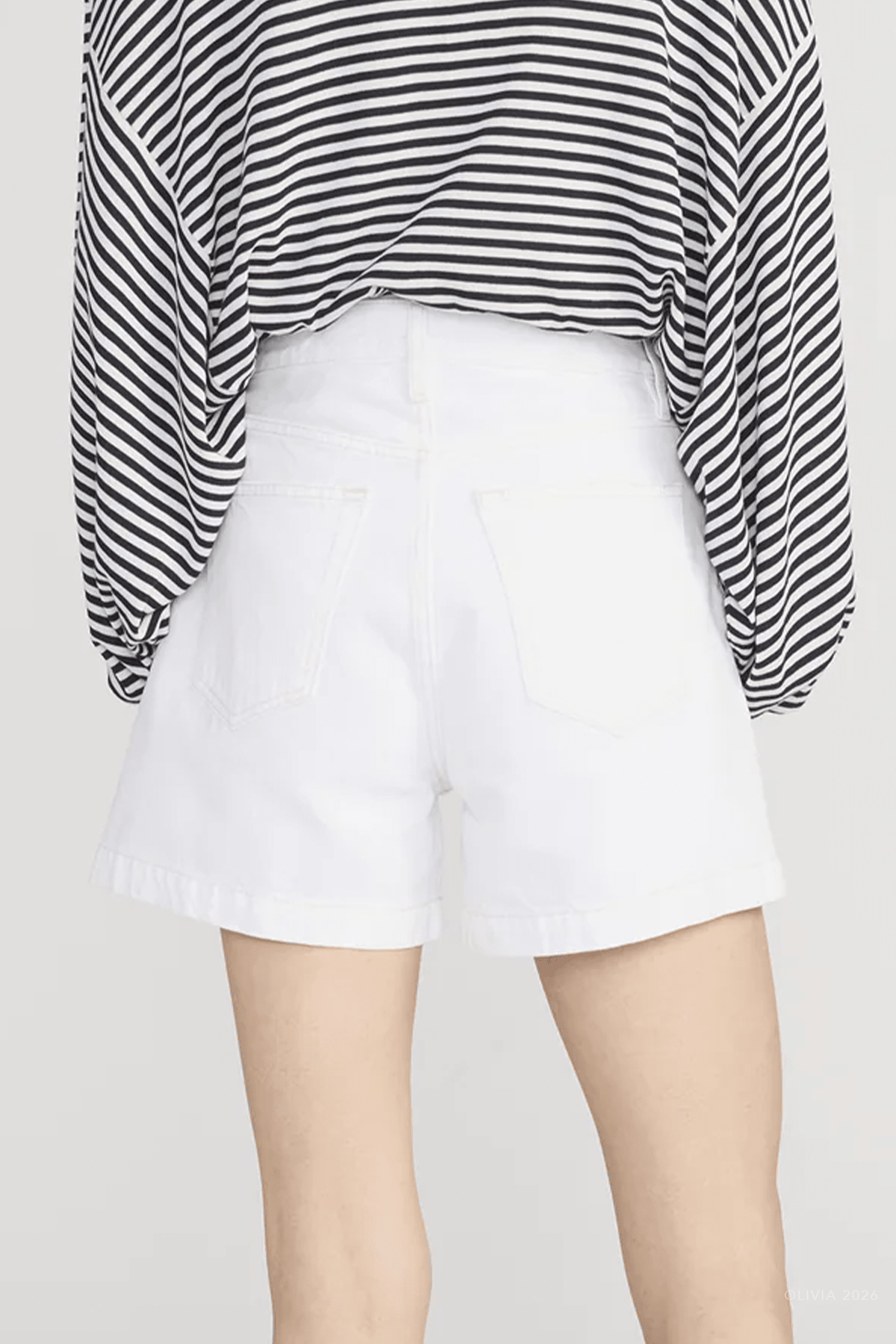 The Everyday Short in Au Natural Clean - shop - olivia.com