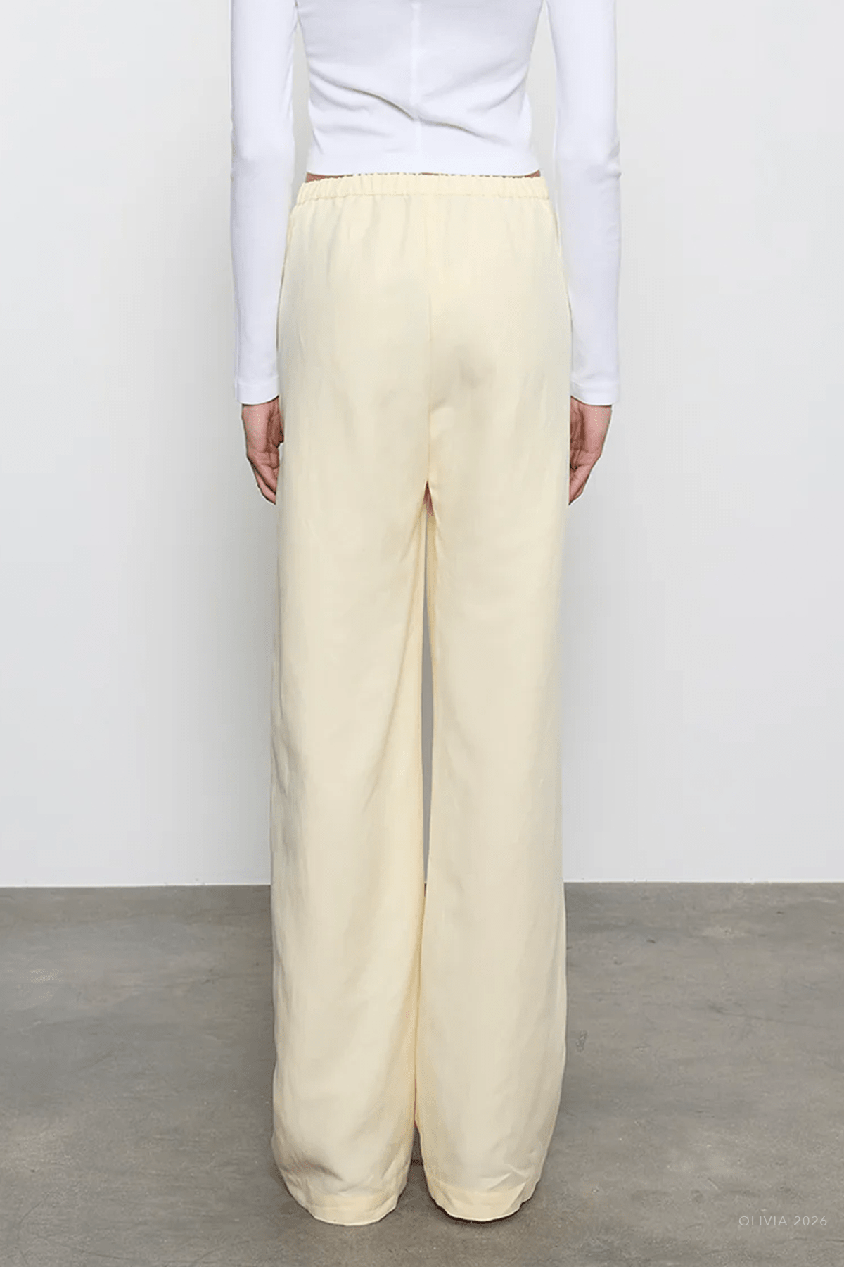 Twill Everywhere Pant in Flan - shop - olivia.com