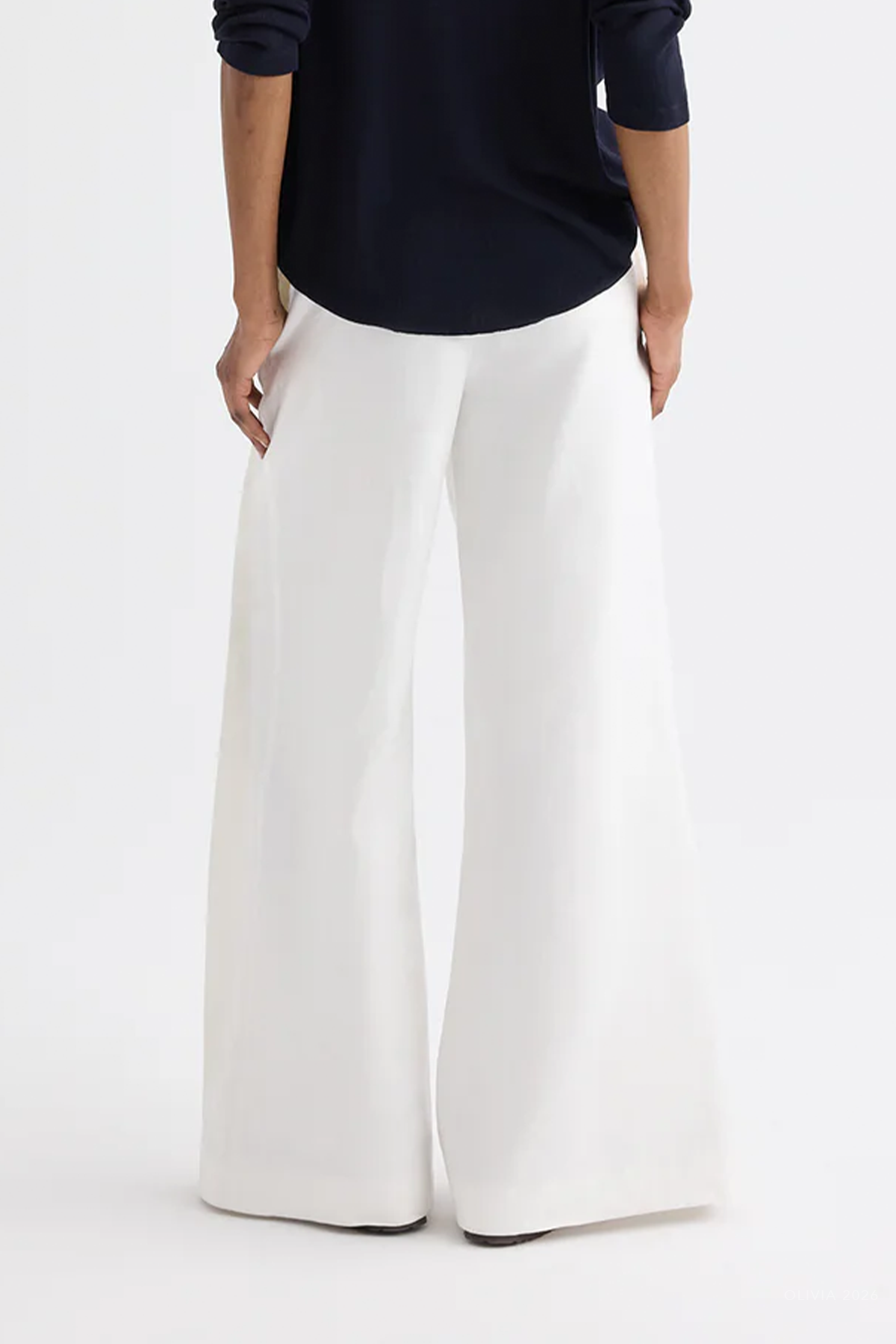 Taite Pant in Ivory