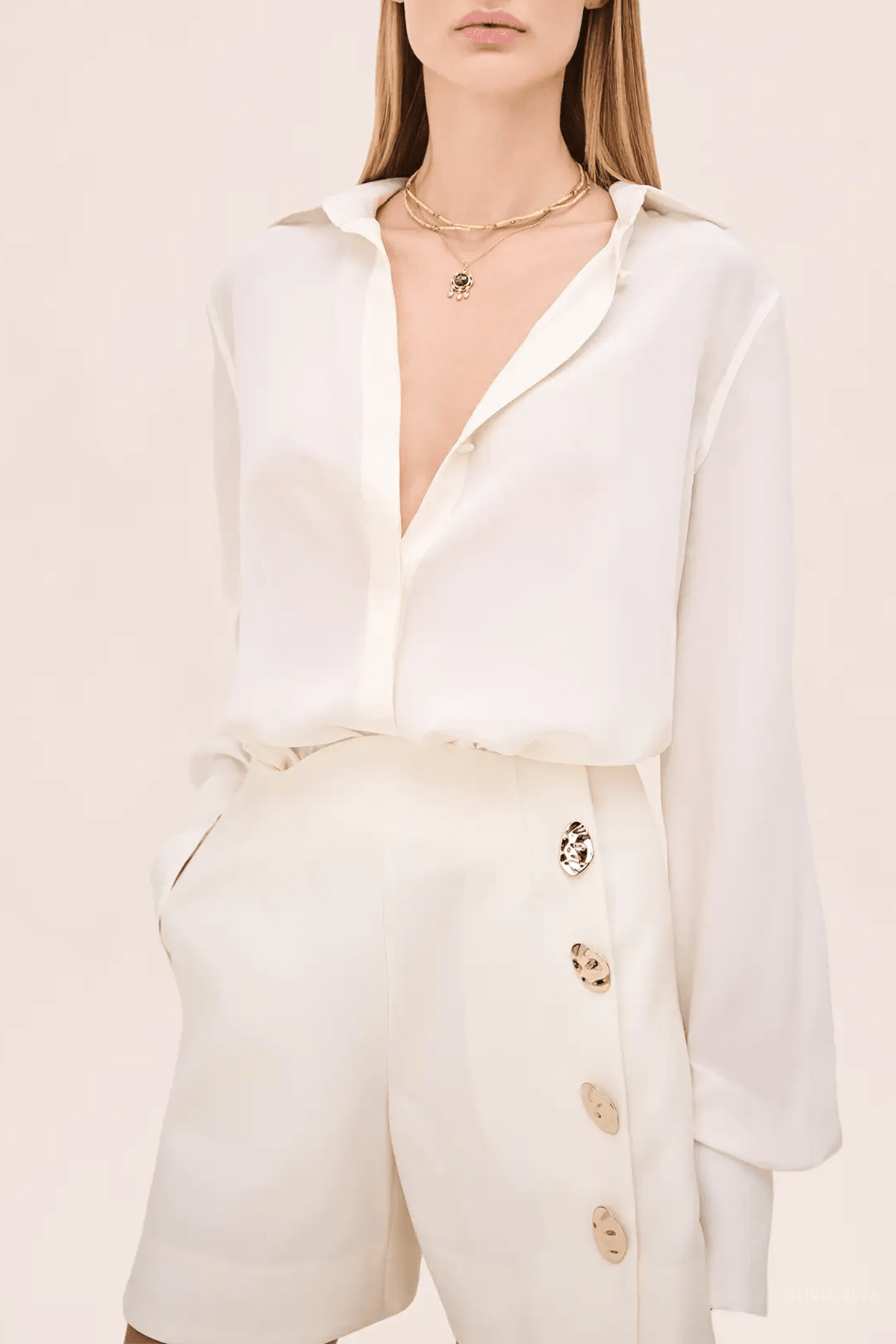 Xander Short in Ivory - shop - olivia.com