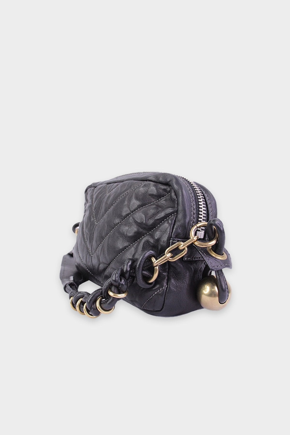 Chloe Black Leather Shoulder Handbag with Gold Details - shop-olivia.com