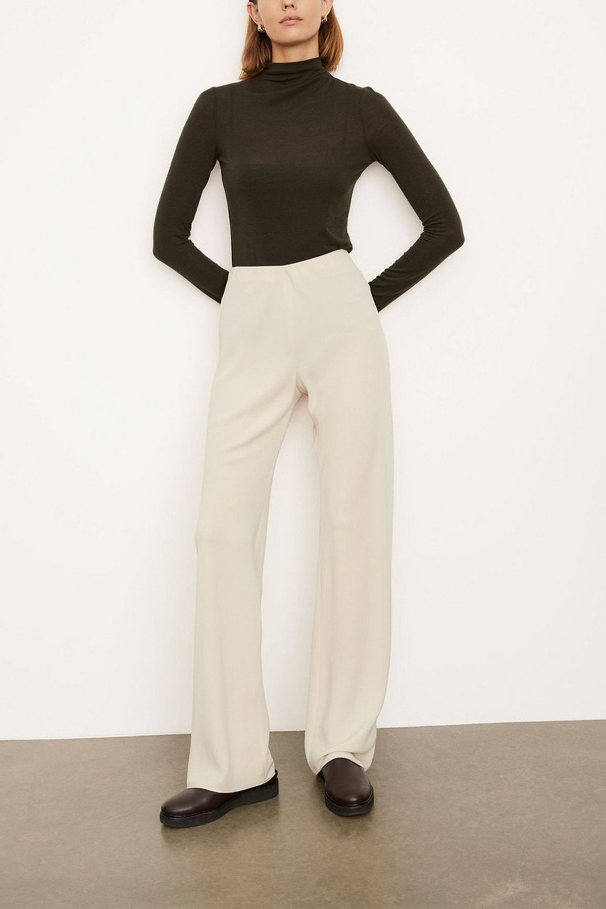 Crepe Bias Pant in Shell - shop-olivia.com