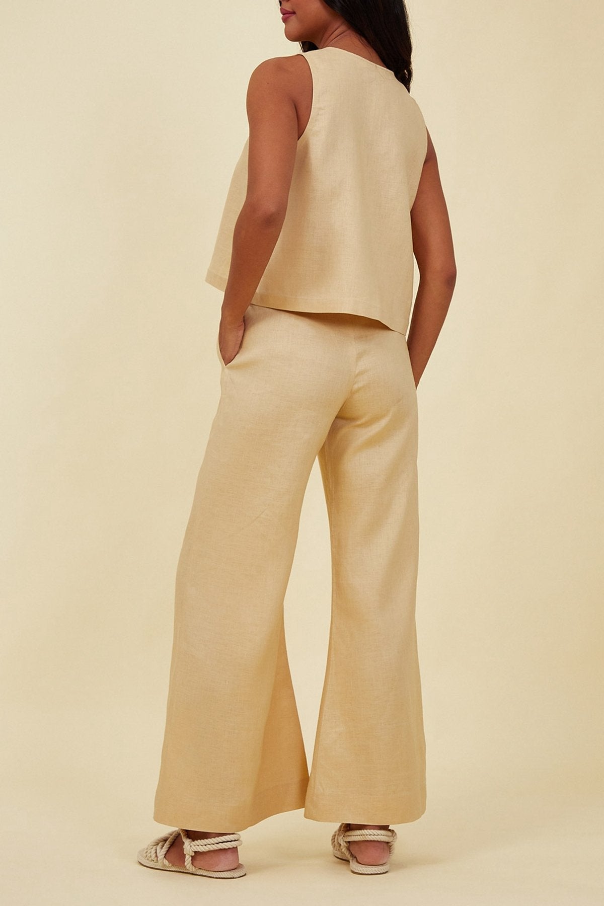 Dojo Sleeveless Top in Mocha - shop-olivia.com