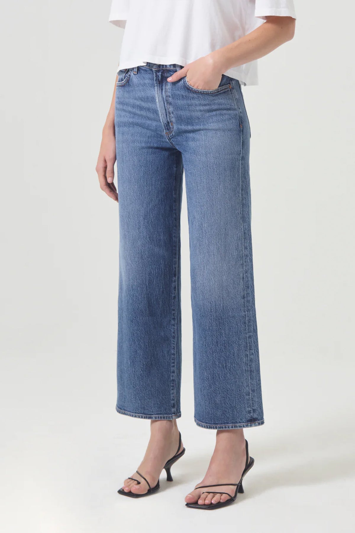 Harper Crop Jean in Moor - shop-olivia.com