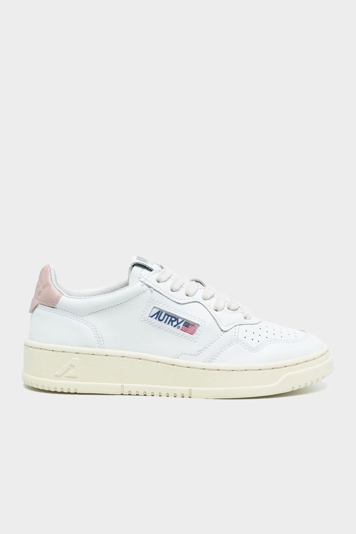 Medalist Low Leather Sneaker in White Pink - shop-olivia.com