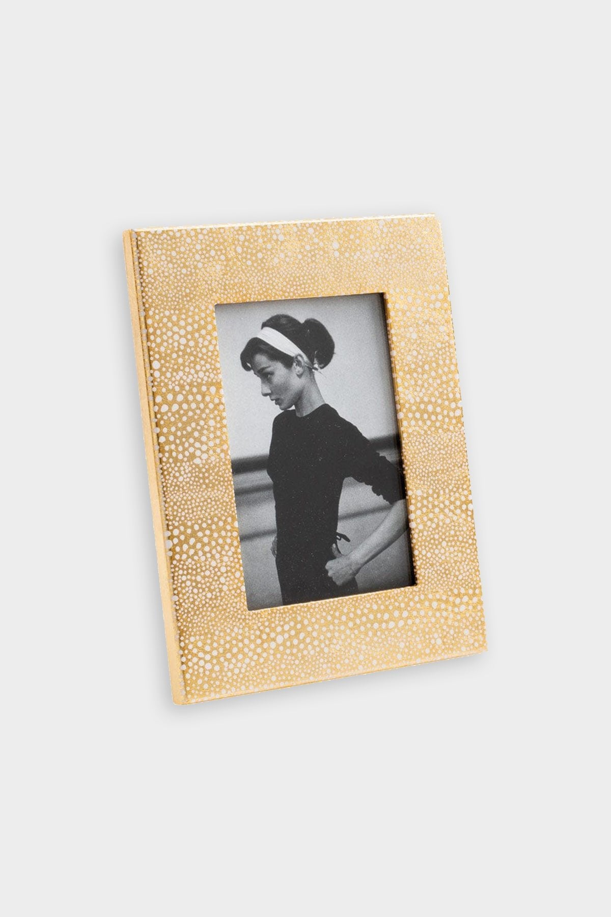 Pebble Lacquer 4" x 6' Picture Frame in Gold - shop-olivia.com