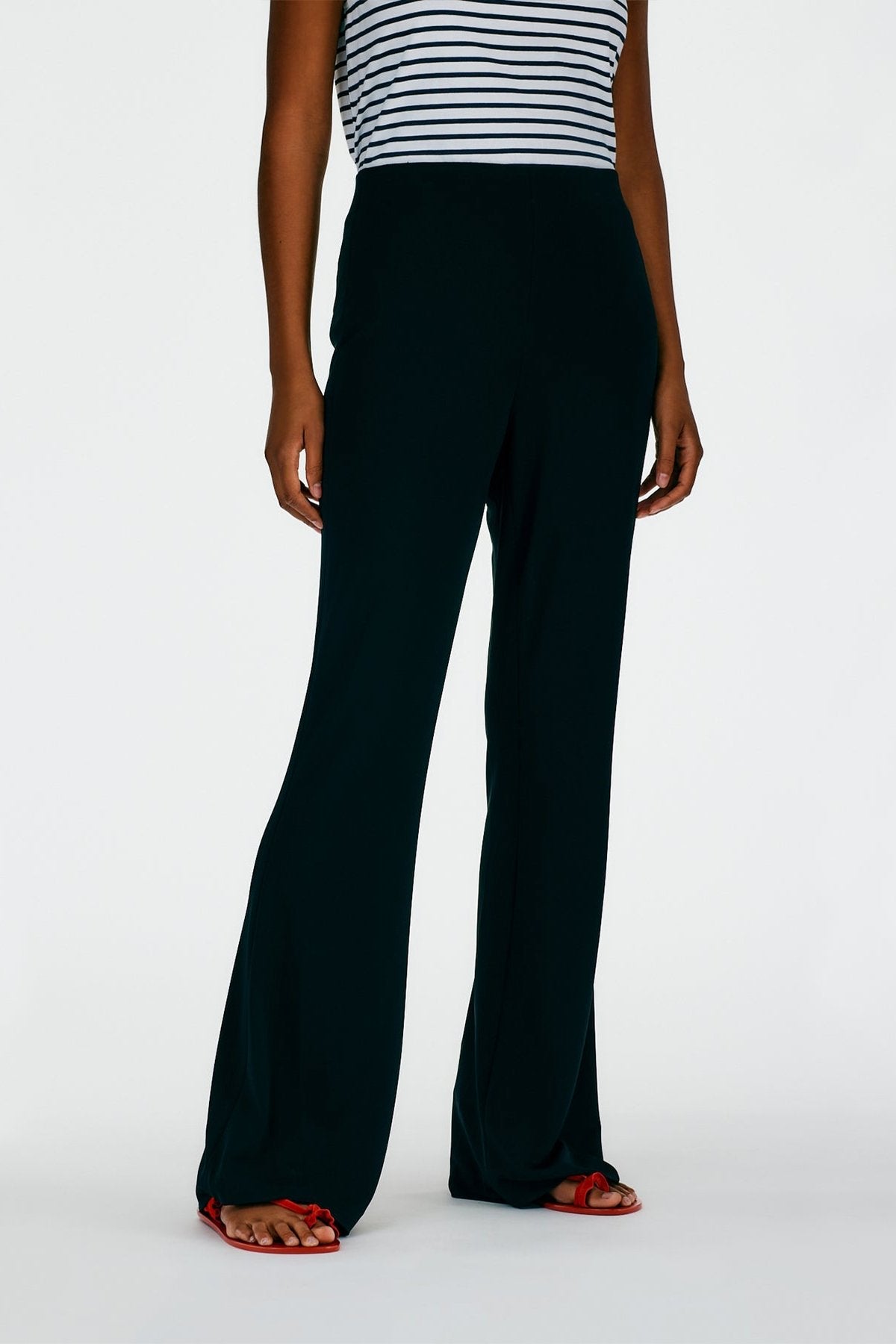 Serpentine Jersey Ali Fluid Pant in Black - shop-olivia.com