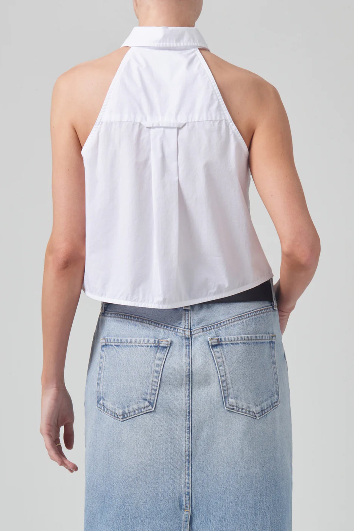 Adeline Sleeveless Shirt in Optic White - shop-olivia.com