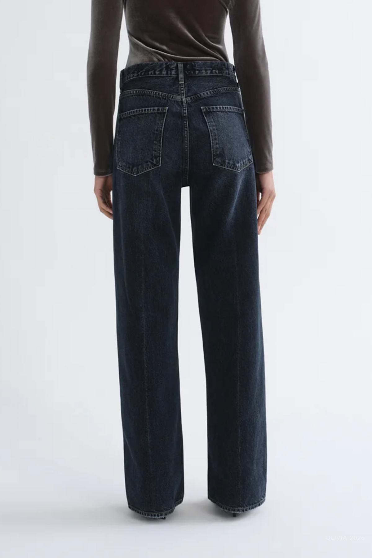 Ren Jean 32" in Central
