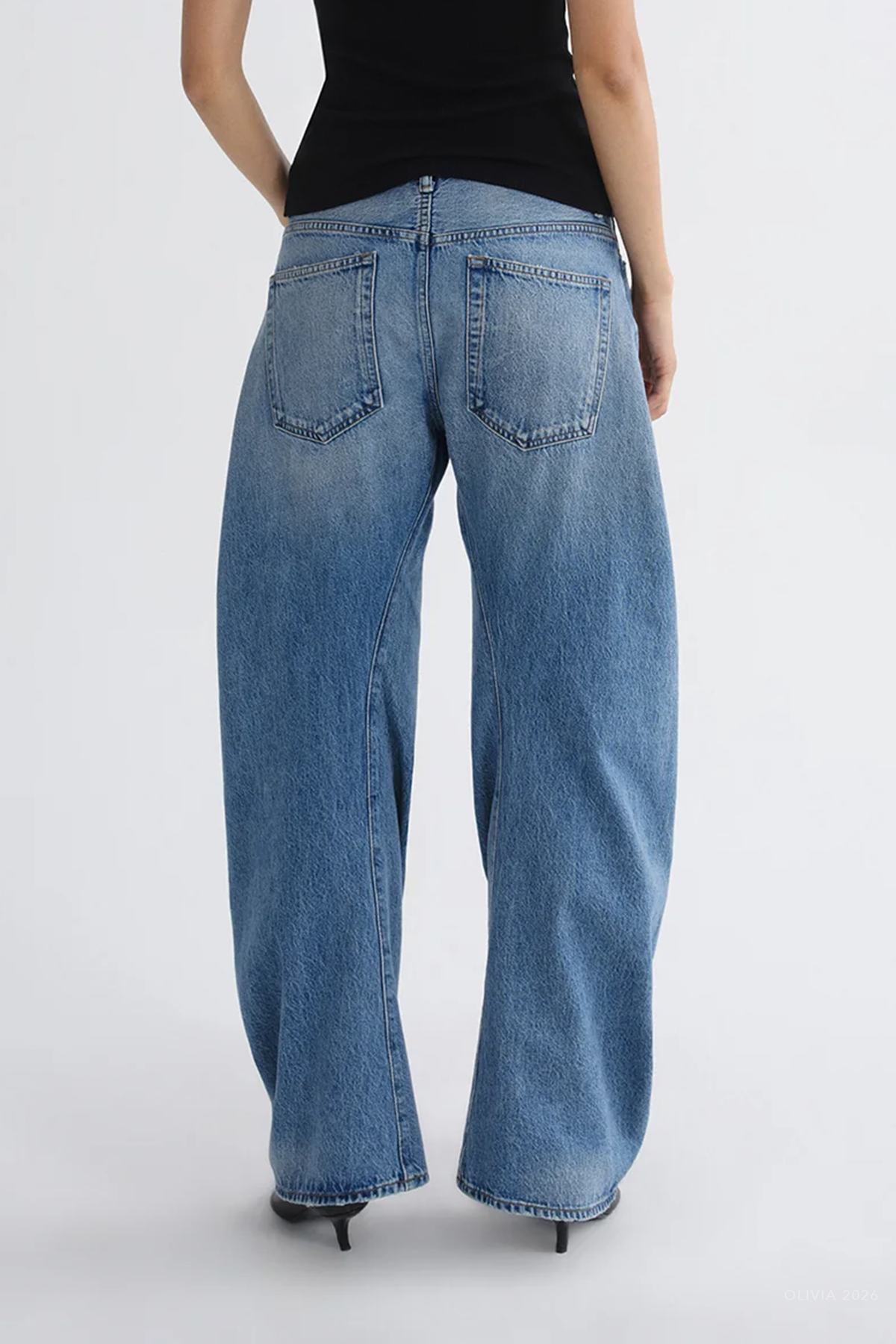 Spiral Jean (Weightless) in Venture
