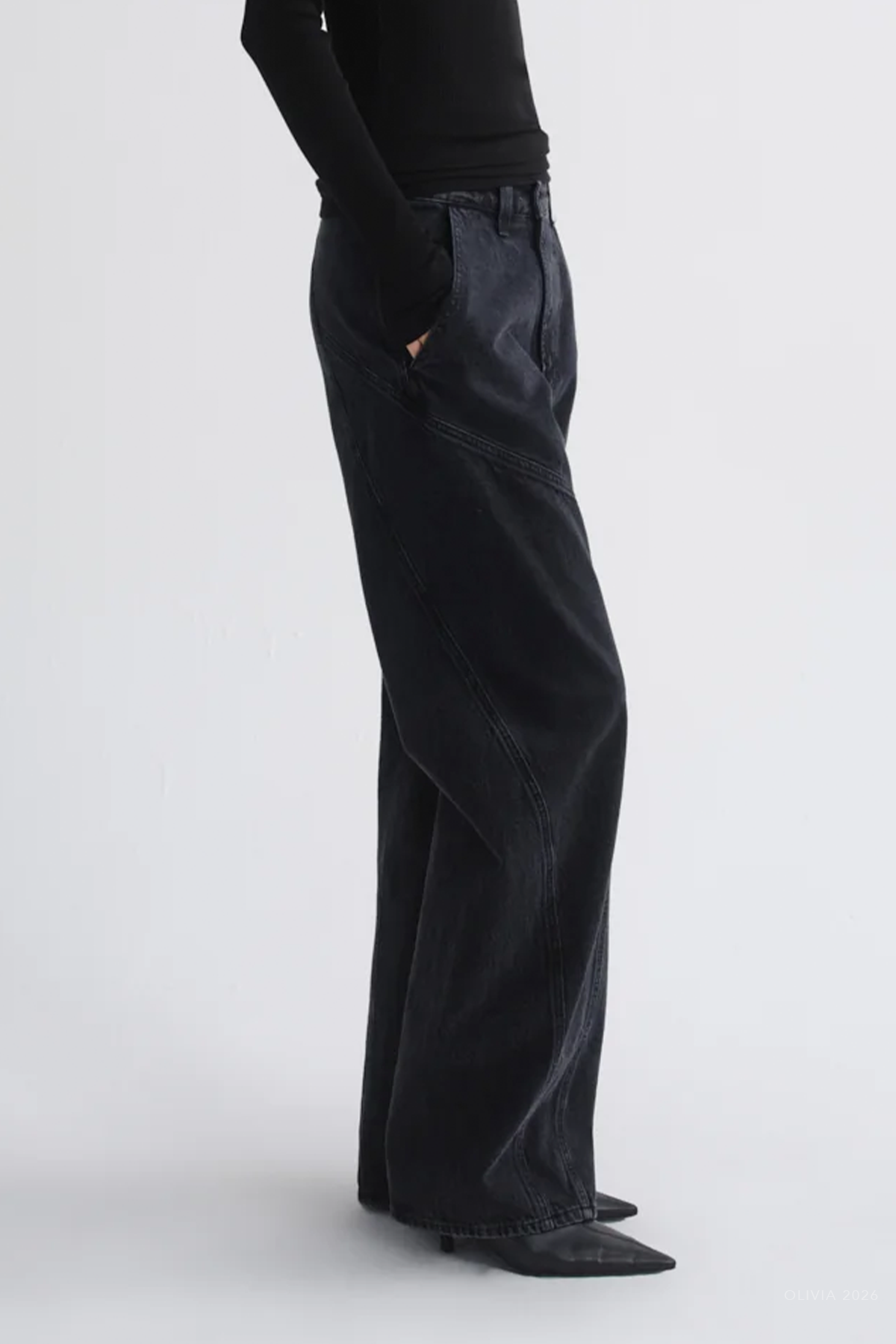 Reena Jean (Weightless) in Vanta