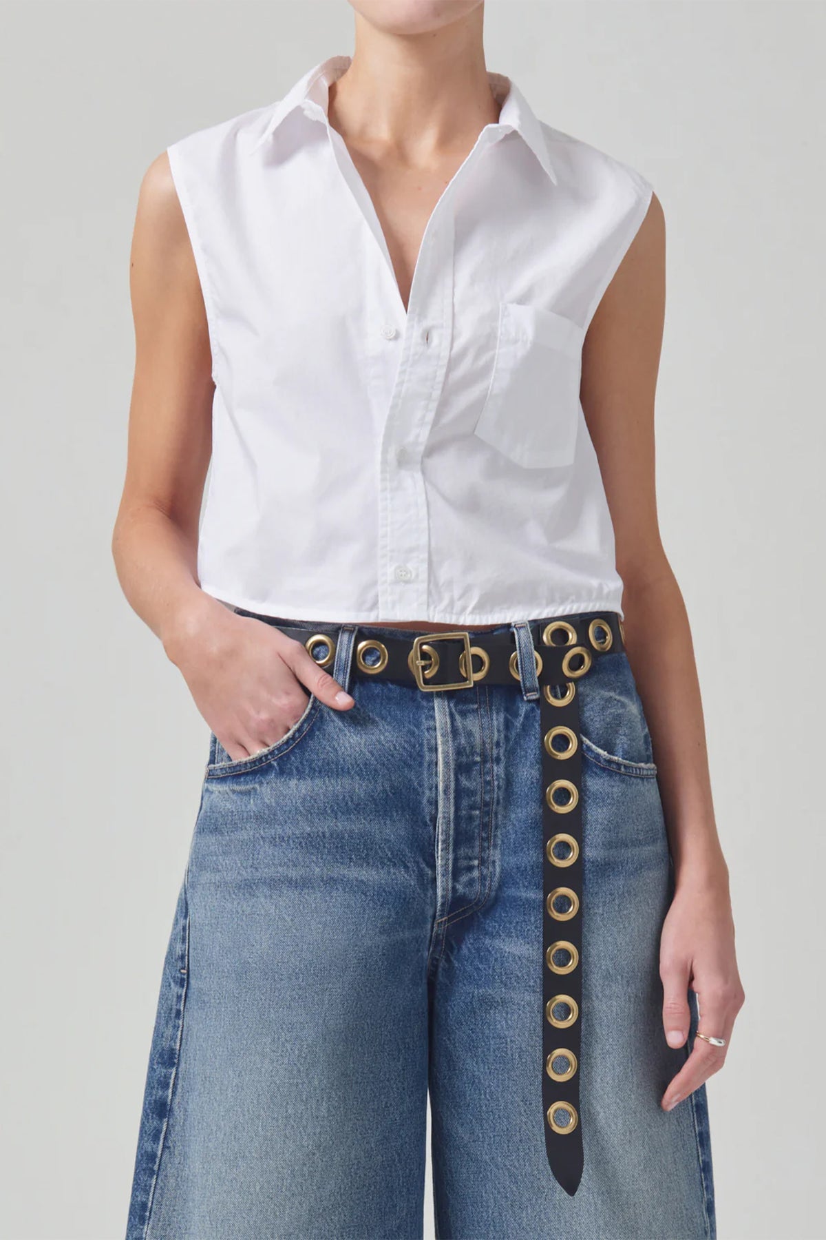 Anders Sleeveless Crop in White - shop - olivia.com