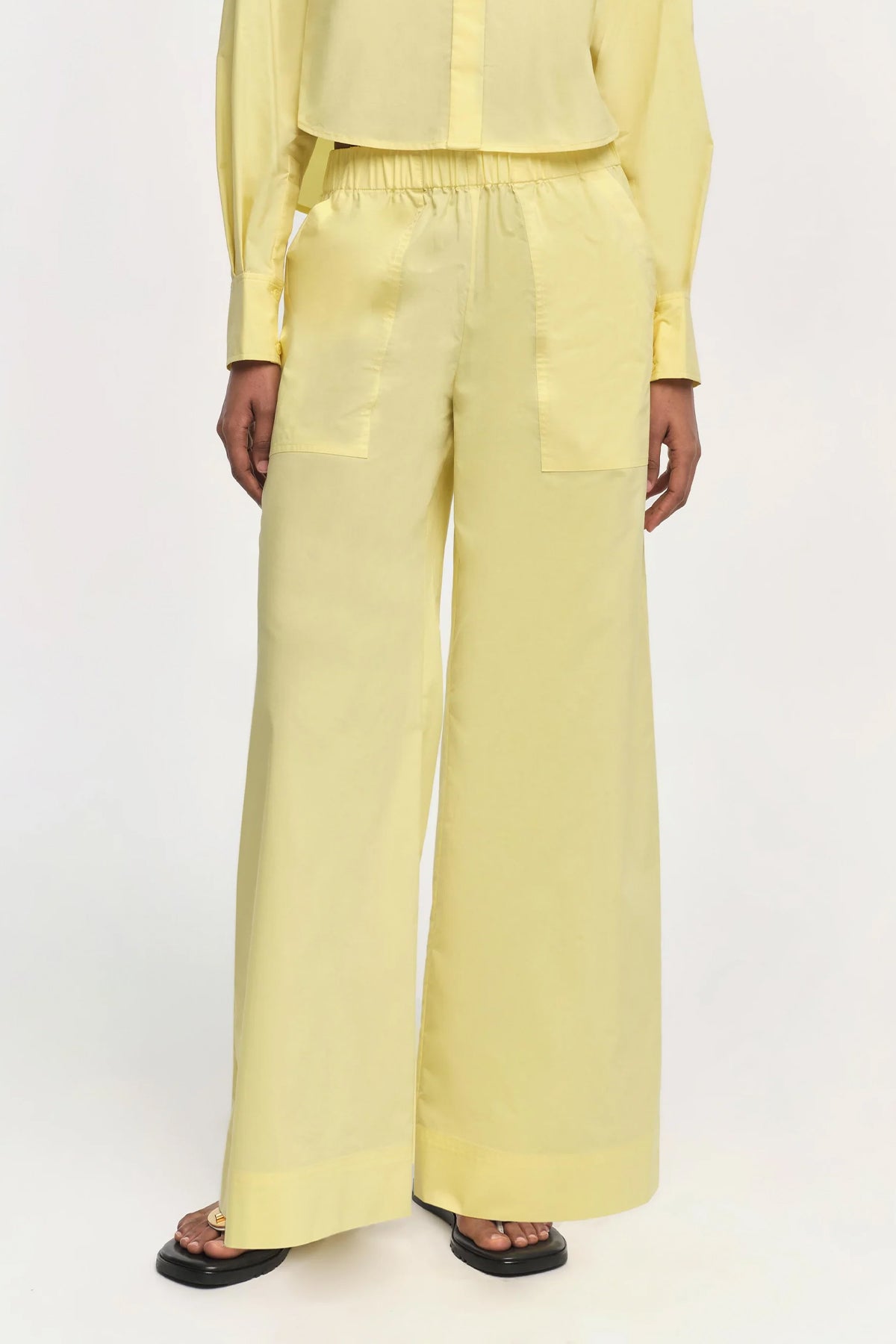 Arden Pull - On Pant in Pineapple - shop - olivia.com