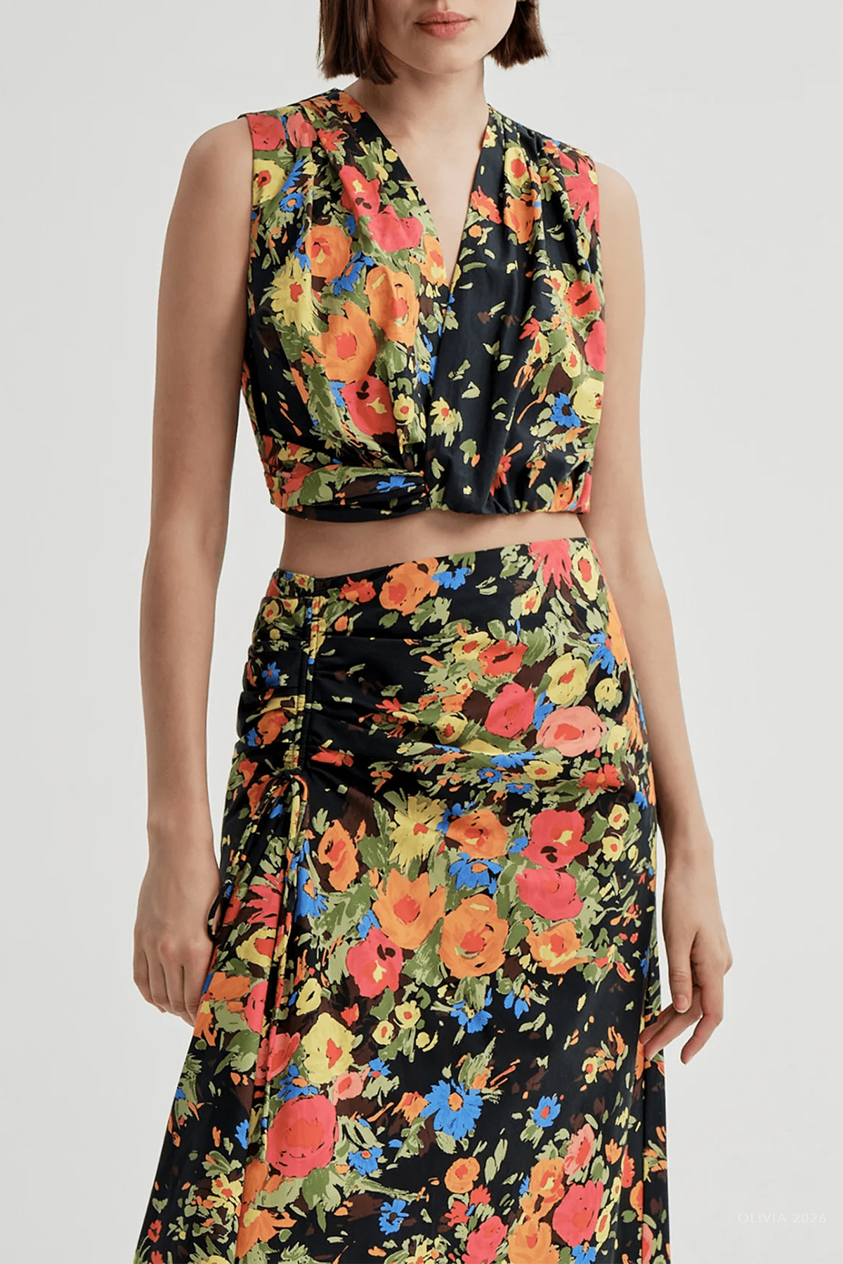 Brooklyn Cropped Floral Top in Black Persimmon - shop-olivia.com