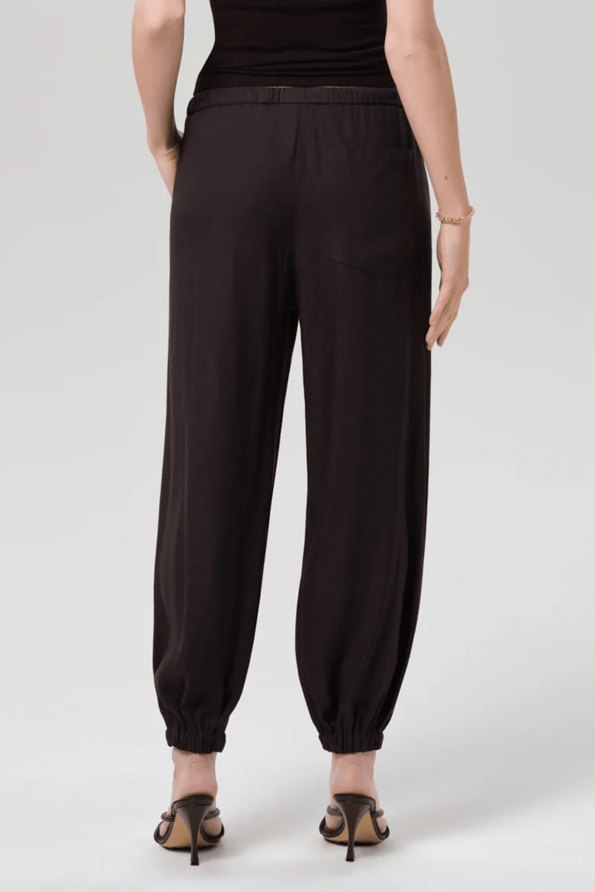 Bubble Pull On in Brown - shop - olivia.com