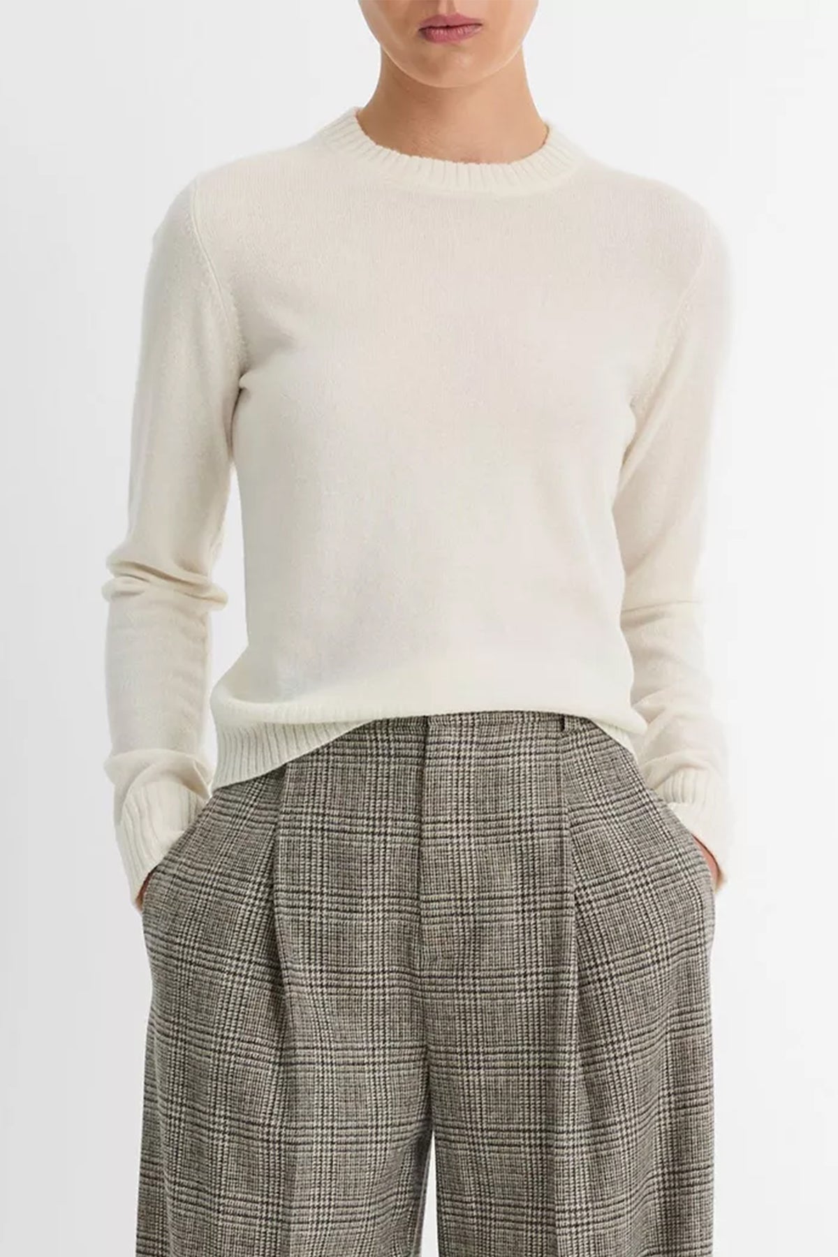 Cashmere Crew Neck Sweater in Off - White - shop - olivia.com