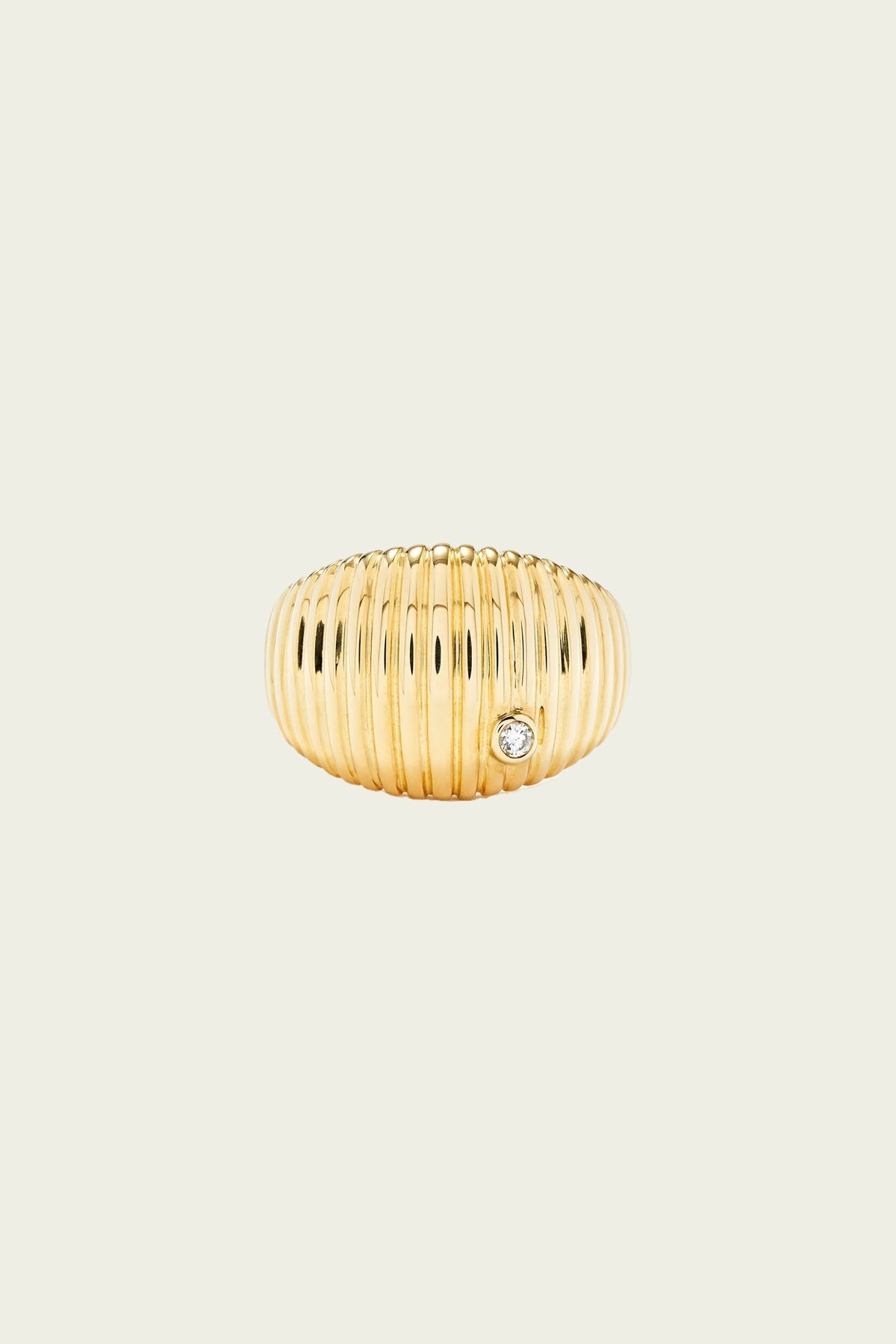 Chevalière Berlingot Ring in Yellow Gold - shop - olivia.com