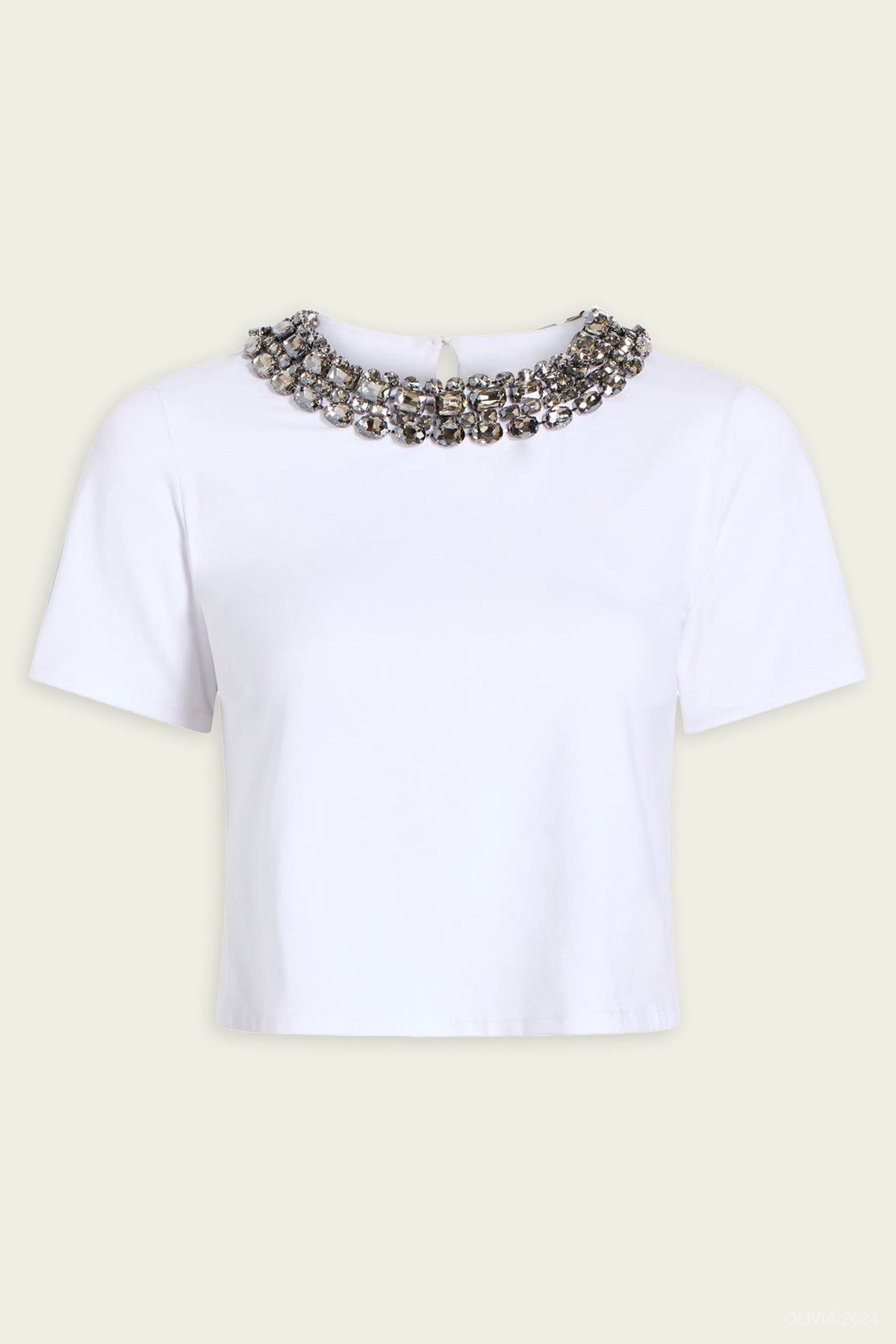 Chunky Necklace Shrunken Tee in White - shop - olivia.com