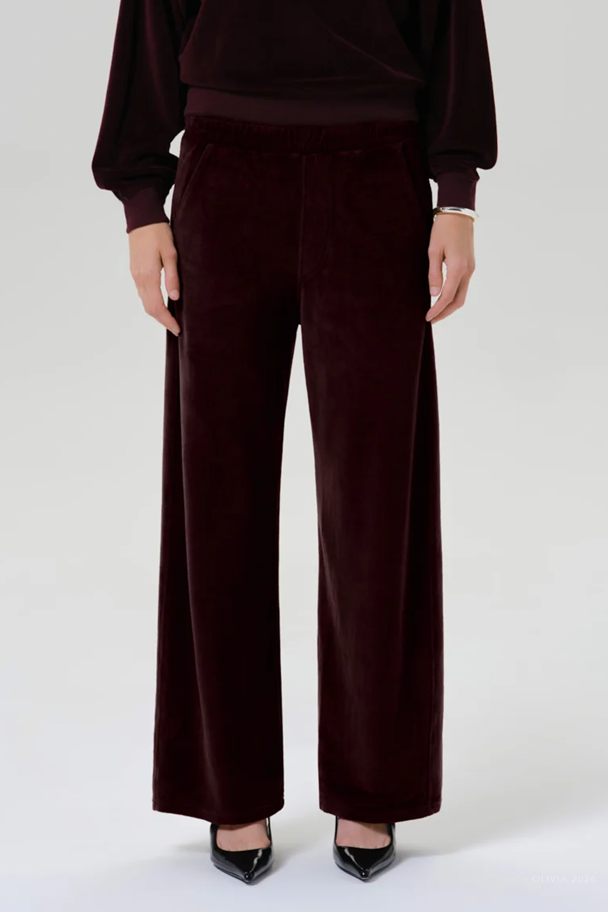Brynn Drawstring Velour Pant in Burgundy