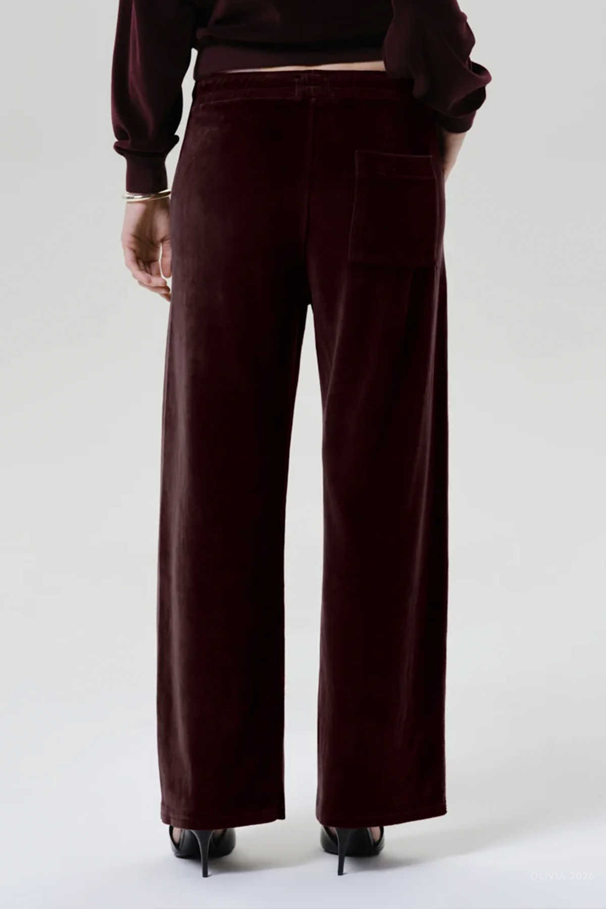 Brynn Drawstring Velour Pant in Burgundy
