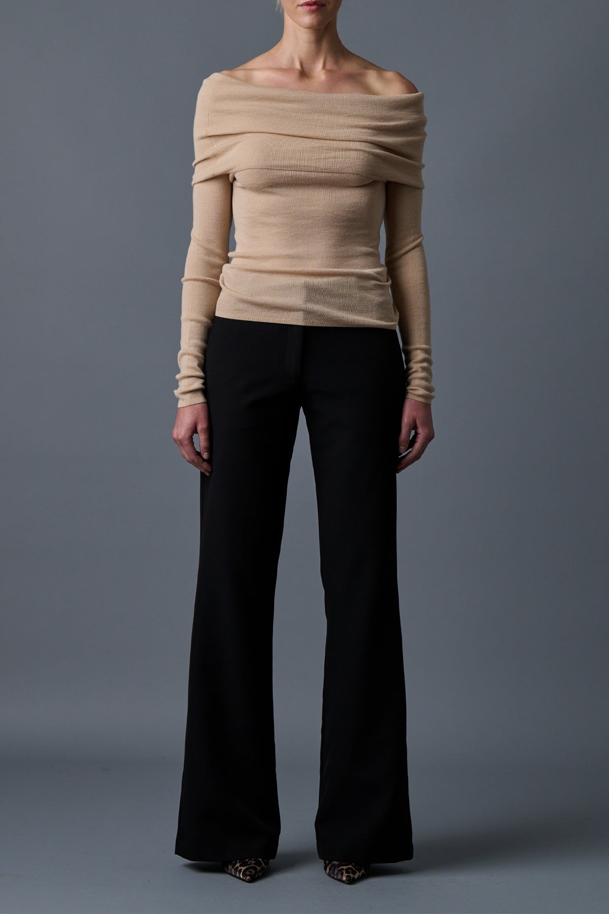 Clavicle Sweater in Camel - shop - olivia.com