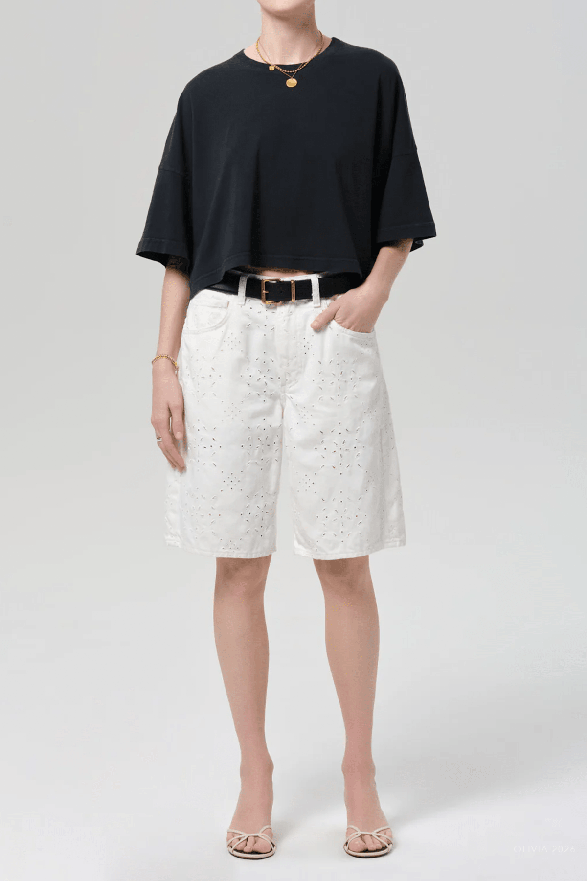 Court Short in Blanc - shop - olivia.com