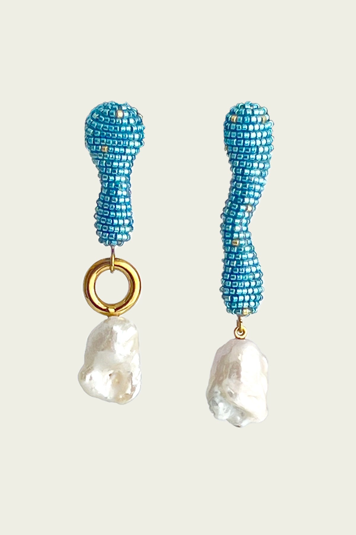 Finito Pearled Earrings in Caribbean Blue - shop-olivia.com