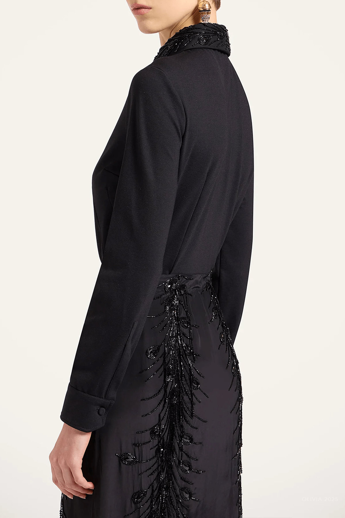 Fitted Shirt in Solid Black - shop - olivia.com