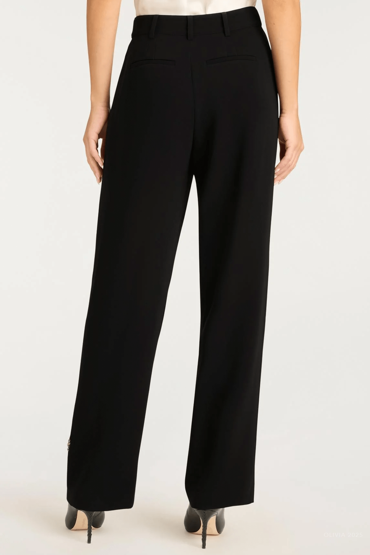 Floral Mixed Media Harlan Pant in Black Multi - shop - olivia.com