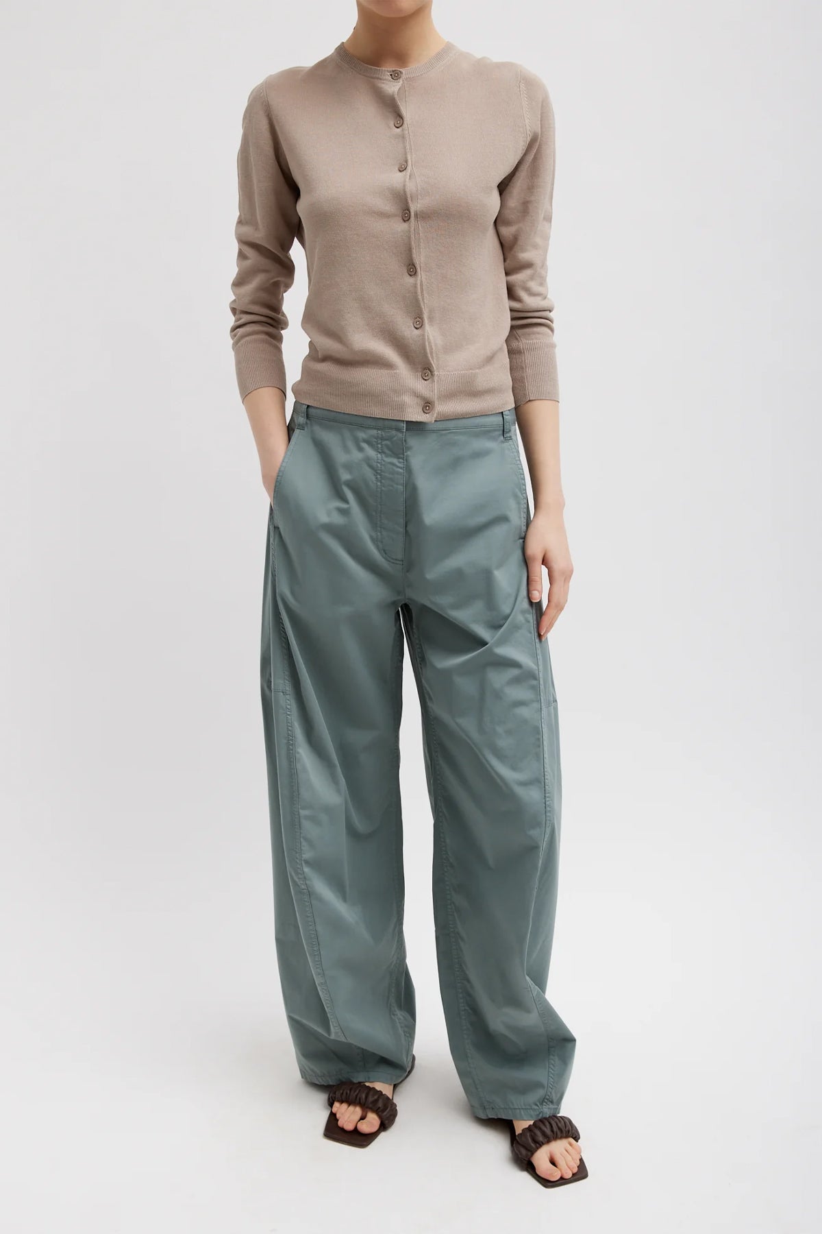 Garment Dyed Silky Cotton Sid Pant in Green Limestone - shop-olivia.com