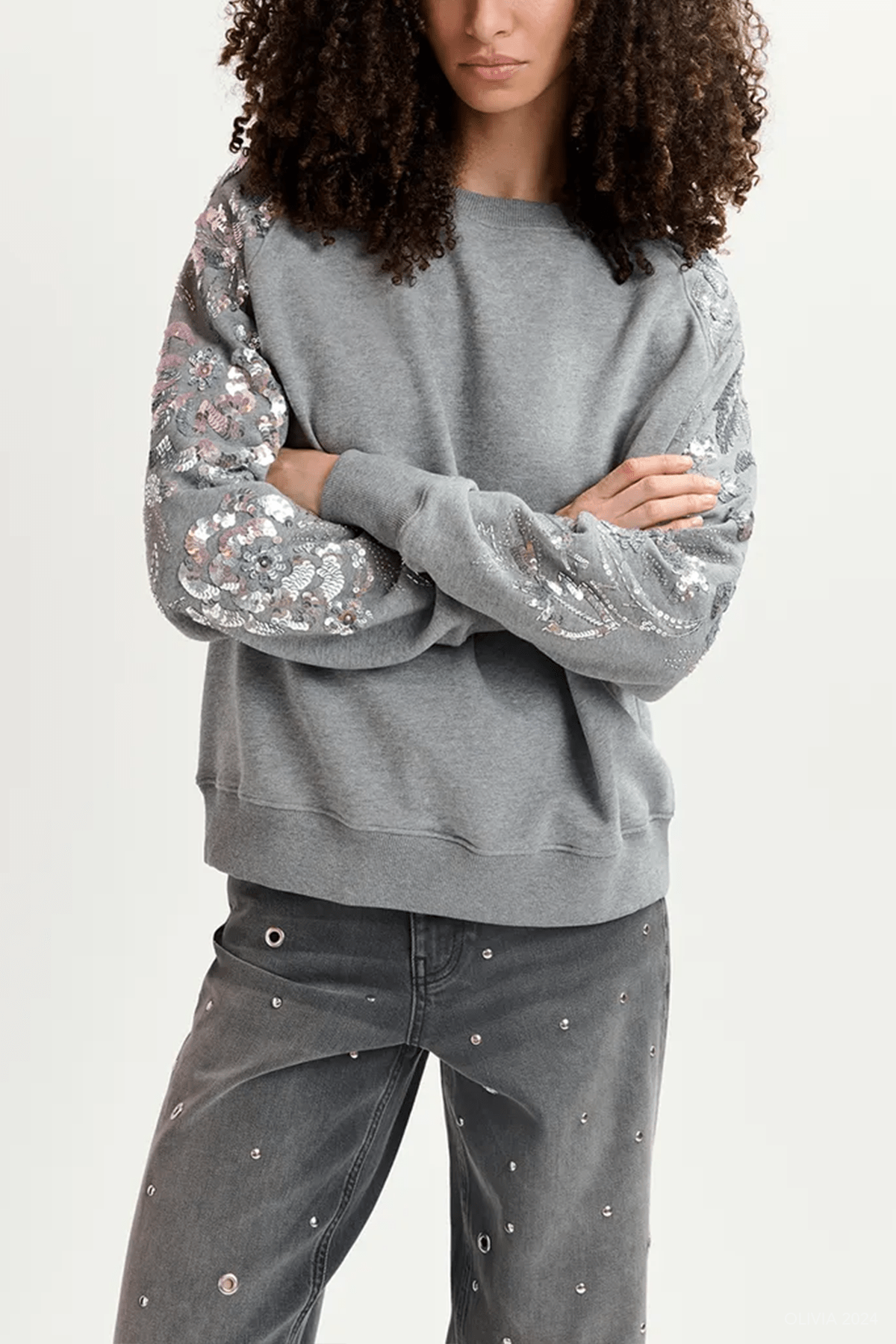 Guepe Sequin Sweatshirt in Grey - shop - olivia.com